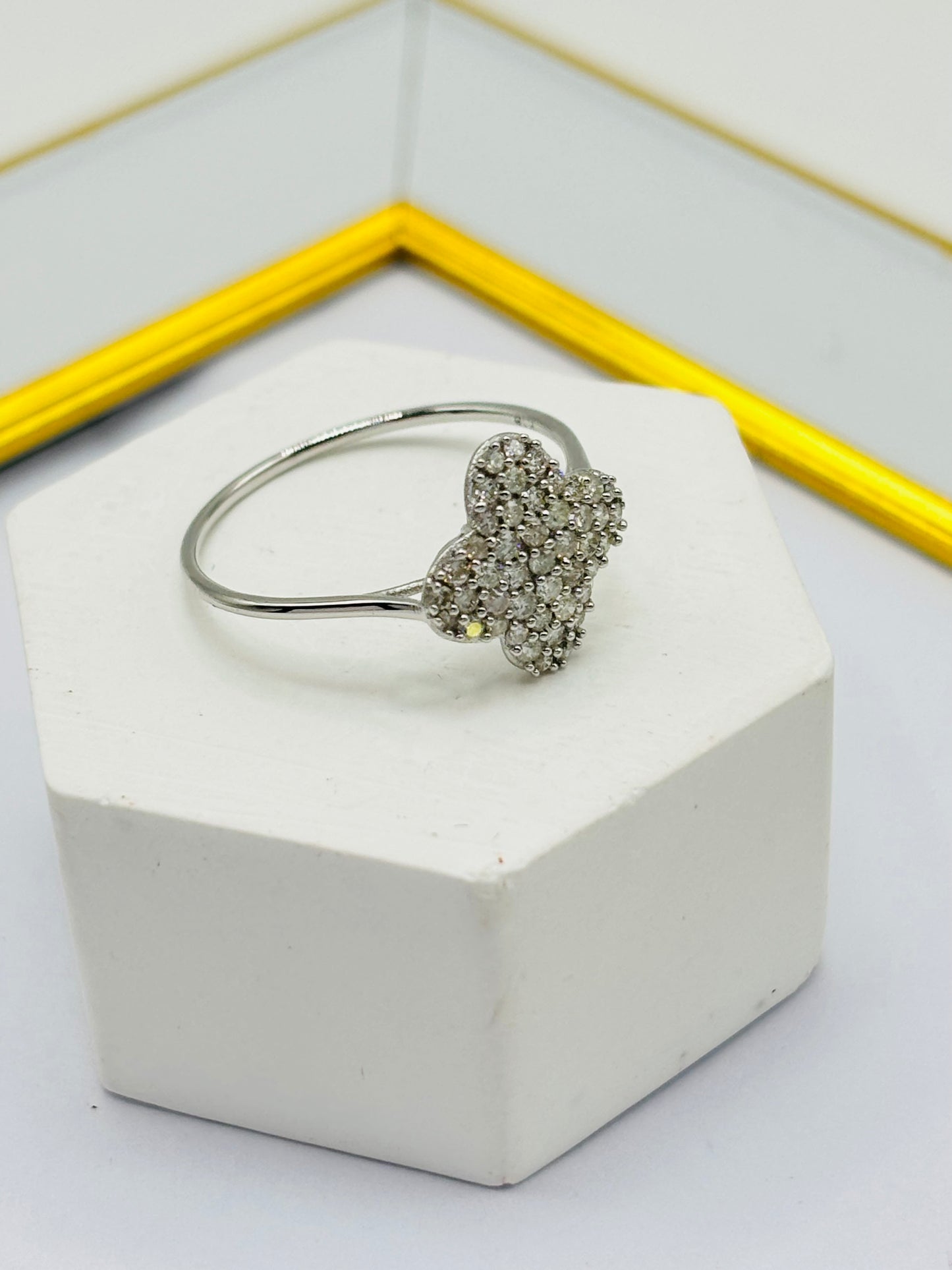 K18 Japan Gold Clover 0.50 carat Natural Diamond Ring