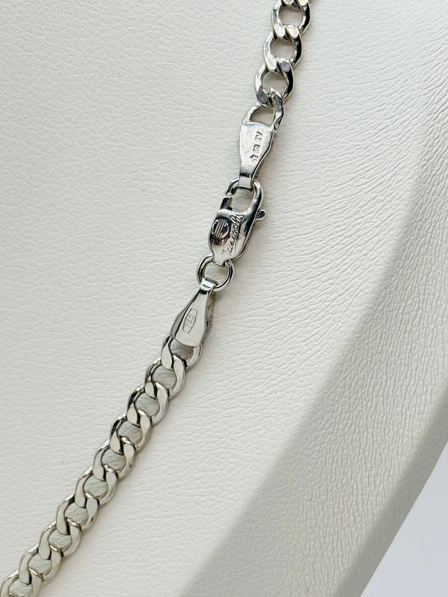18K White Gold Necklace with Padlock Pendant Set