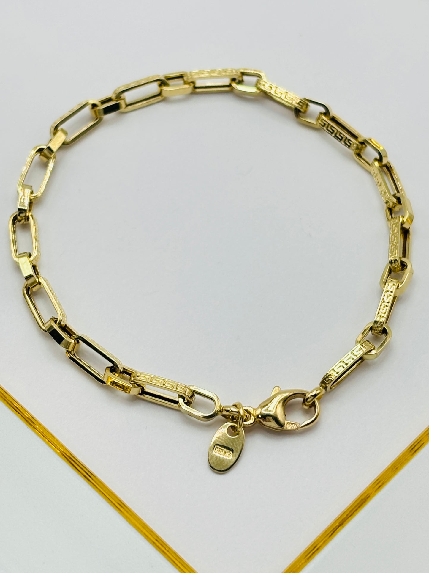 K18 Japan Gold F Paperclip