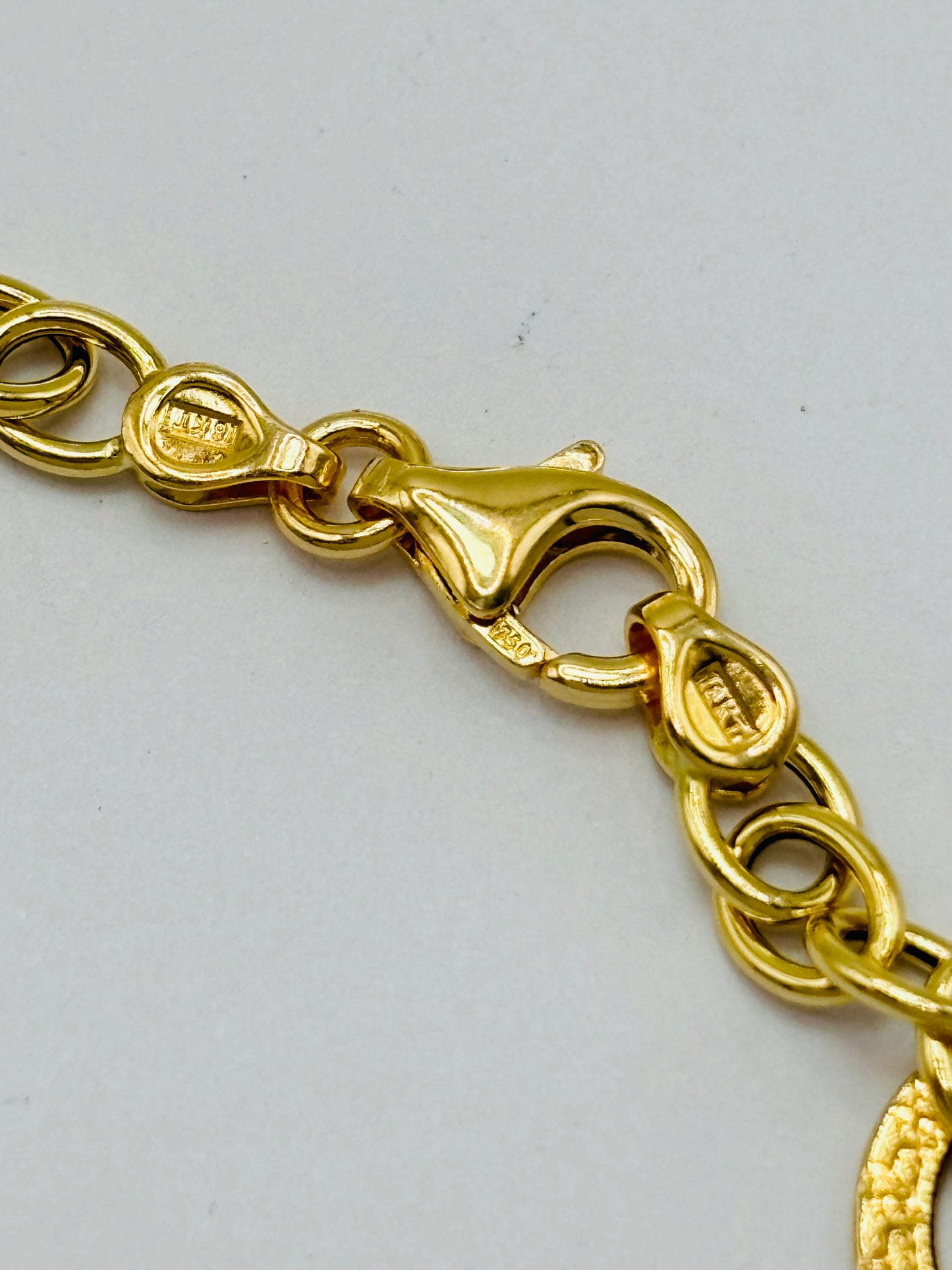 18K Gold F Bracelet 7.5 mm width