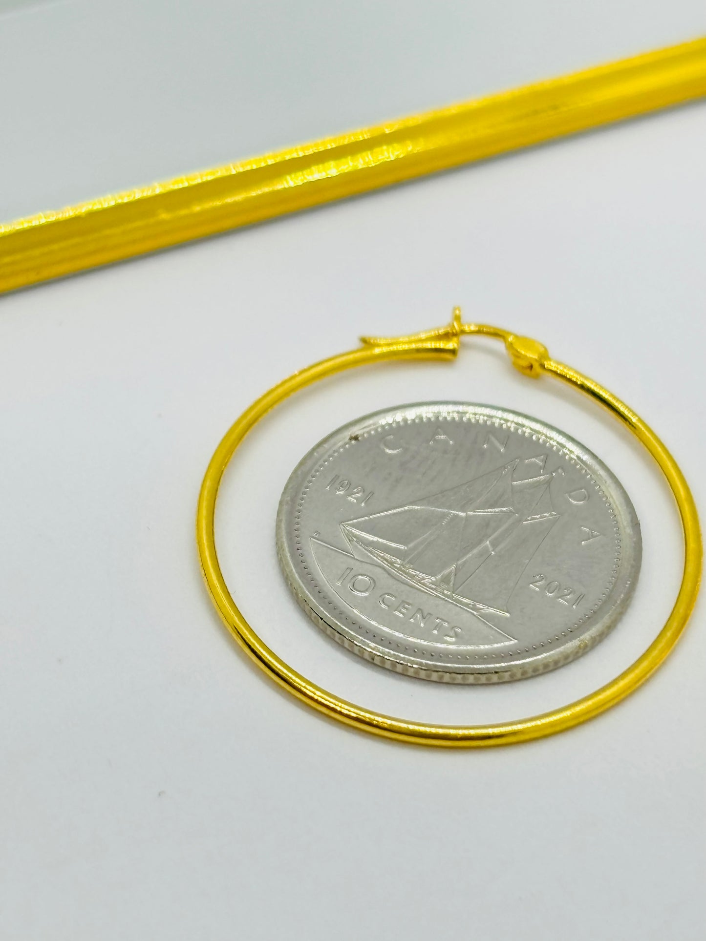 18K Gold Plain Loop Earrings