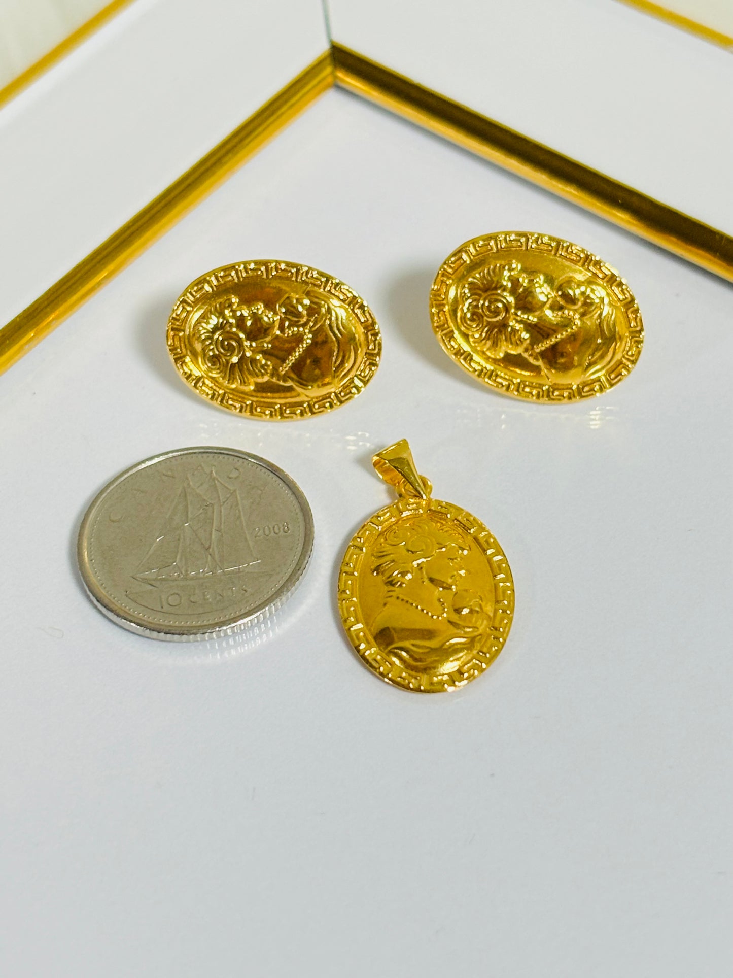 18K Gold Cameo Earrings and Pendant Set
