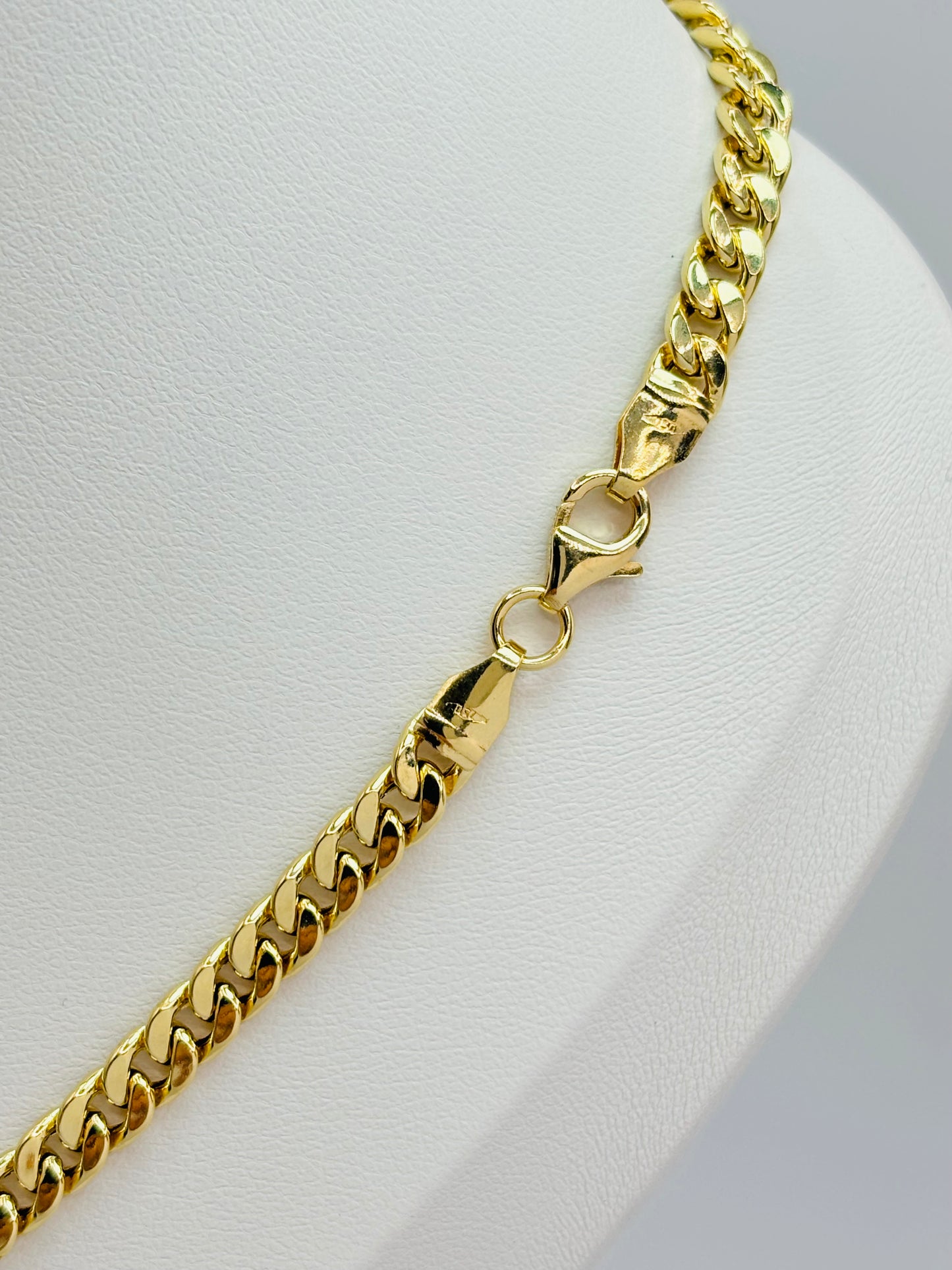 18K Gold C Necklace