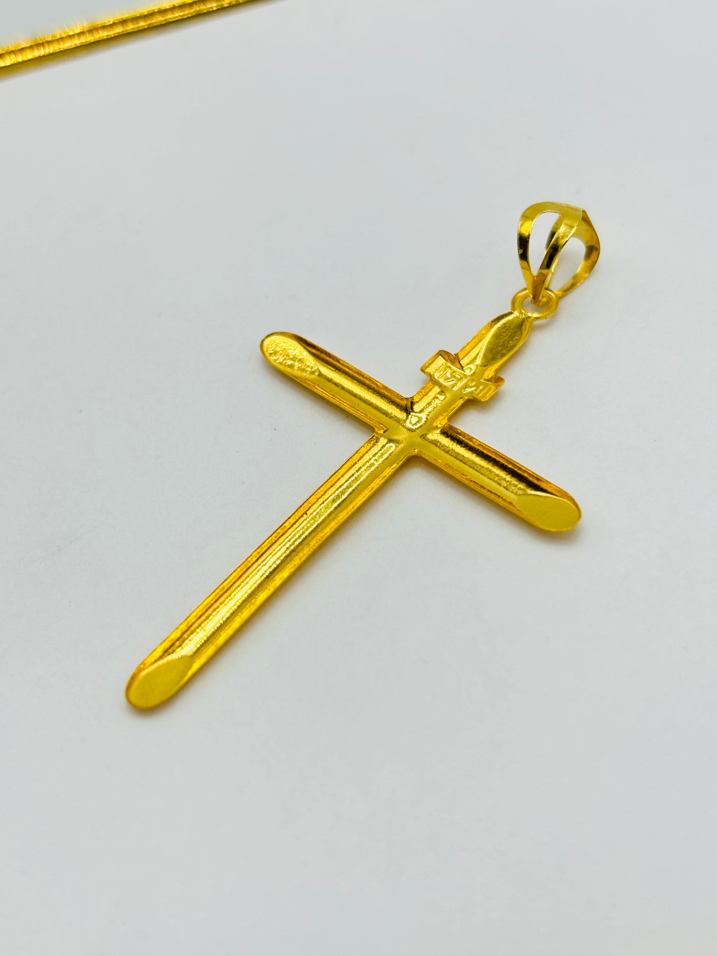 18K Gold Cross Pendant