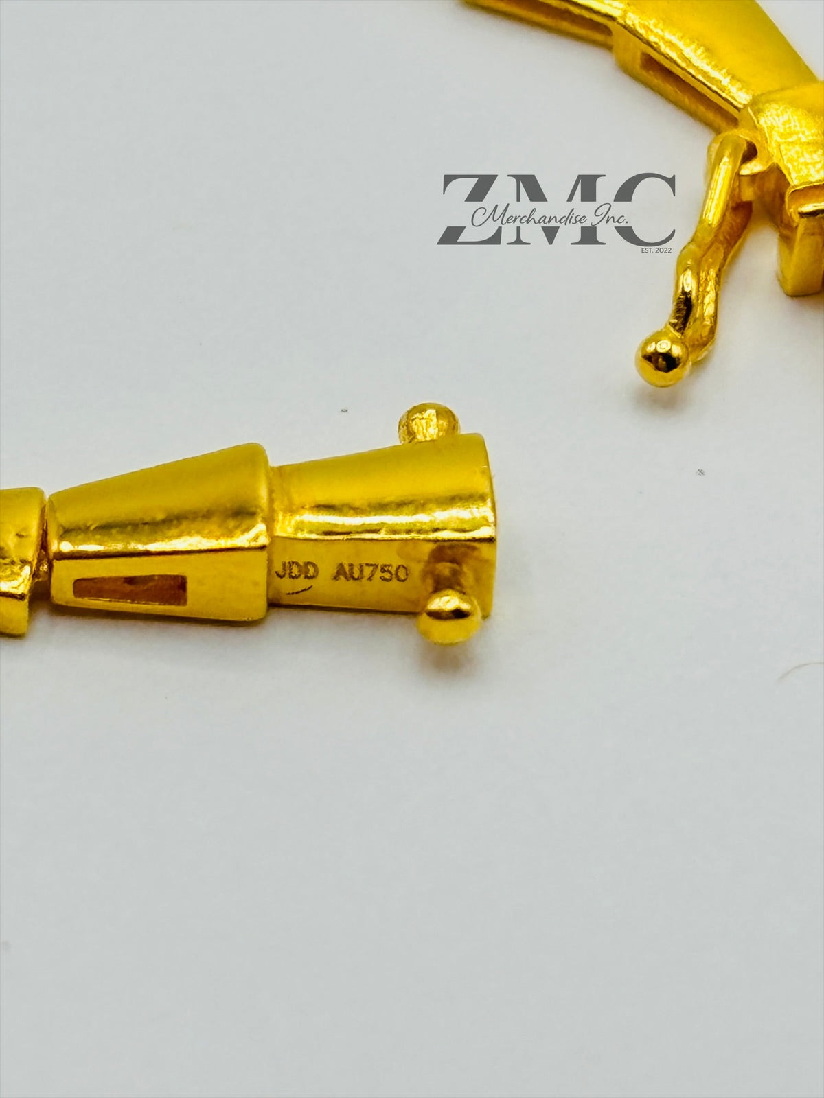18K Gold Serpentine Triple Lock Bracelet