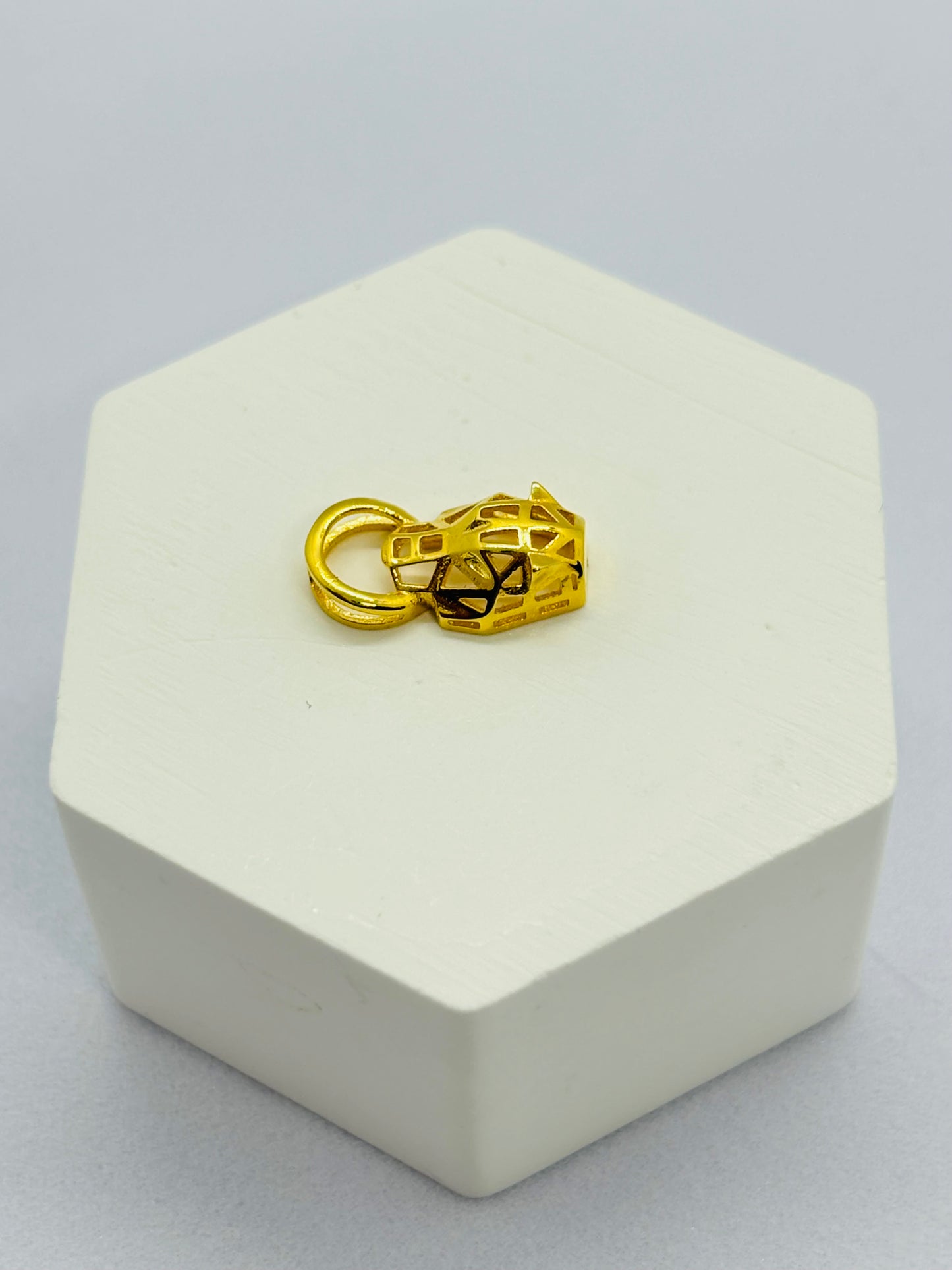 18k Gold Small Panther Pendant