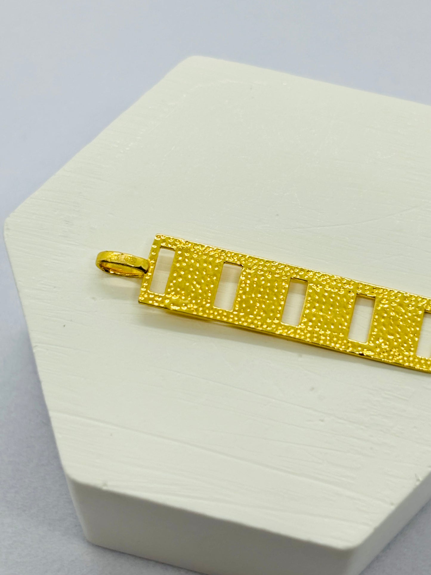 18K Gold Long Pendant