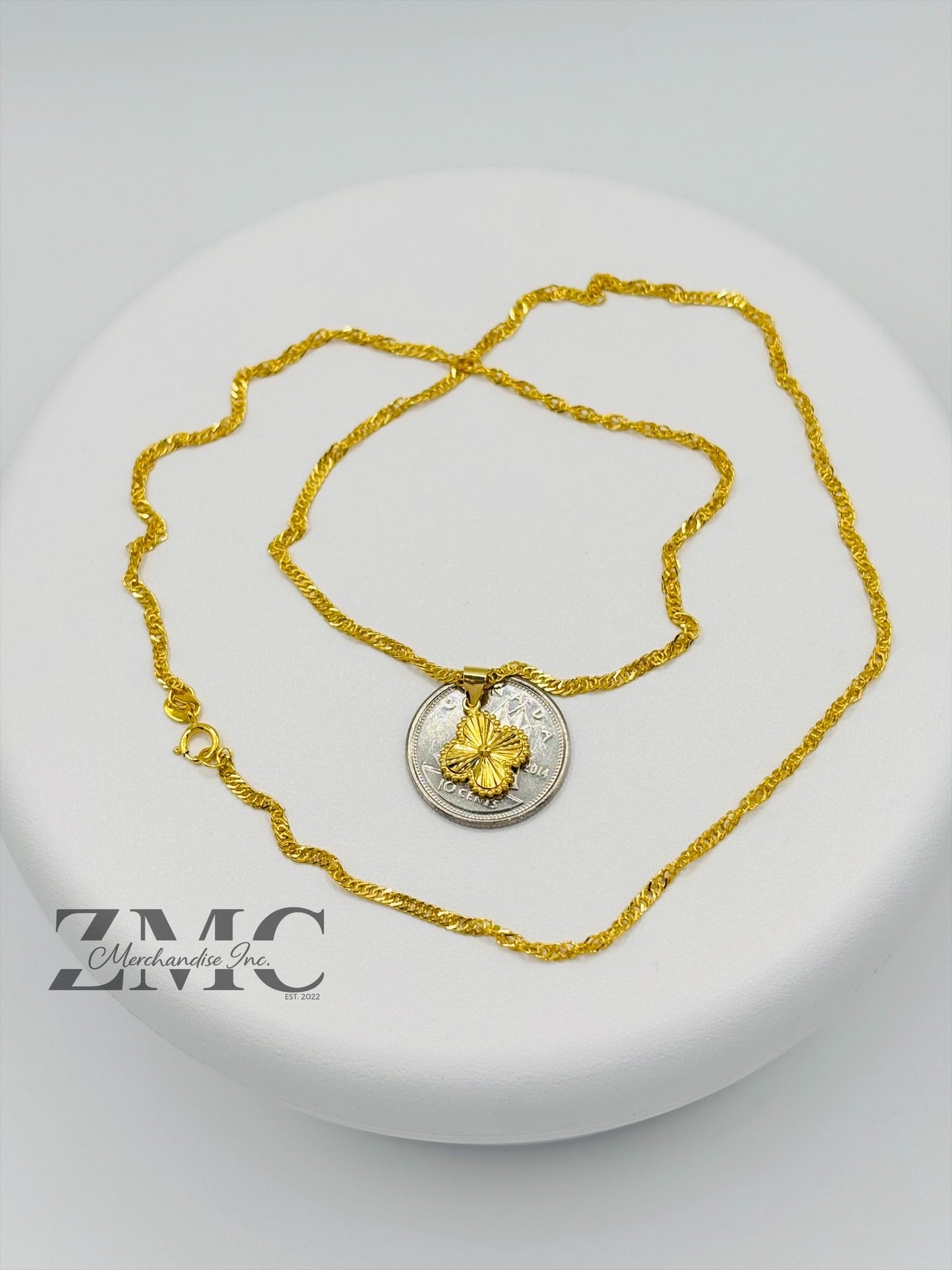 18K Gold Clover Twisted Necklace
