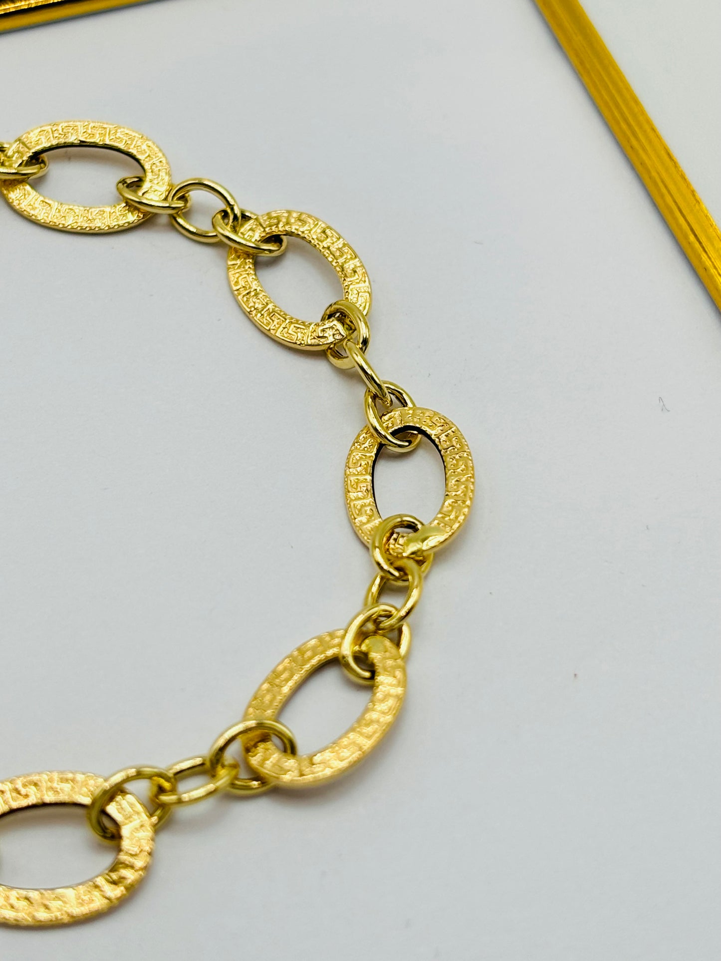 18K Gold F Bracelet 9.3 mm width