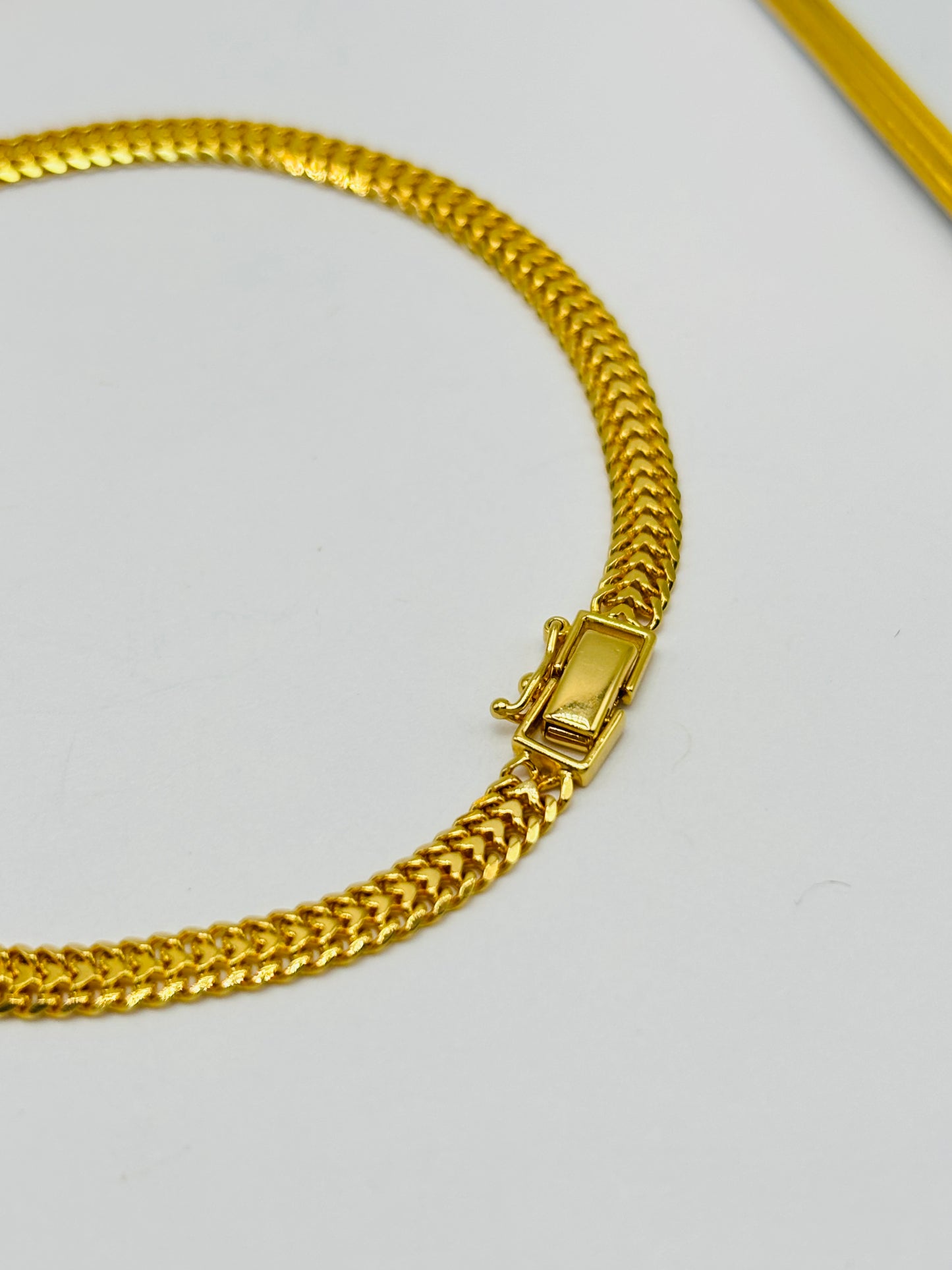 K18 Japan Gold Heartbiz Bracelet