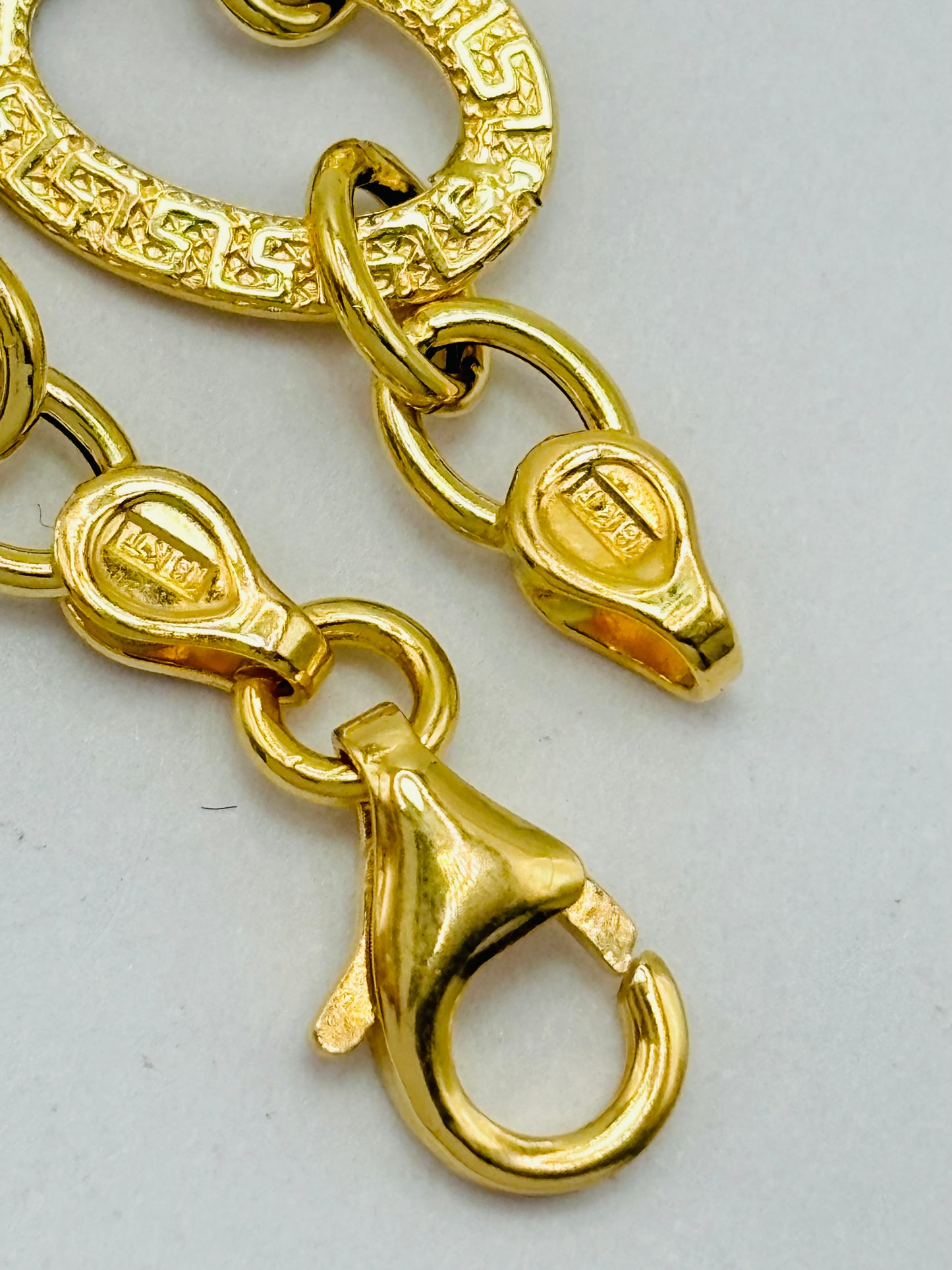 18K Gold F Bracelet 9.3 mm width