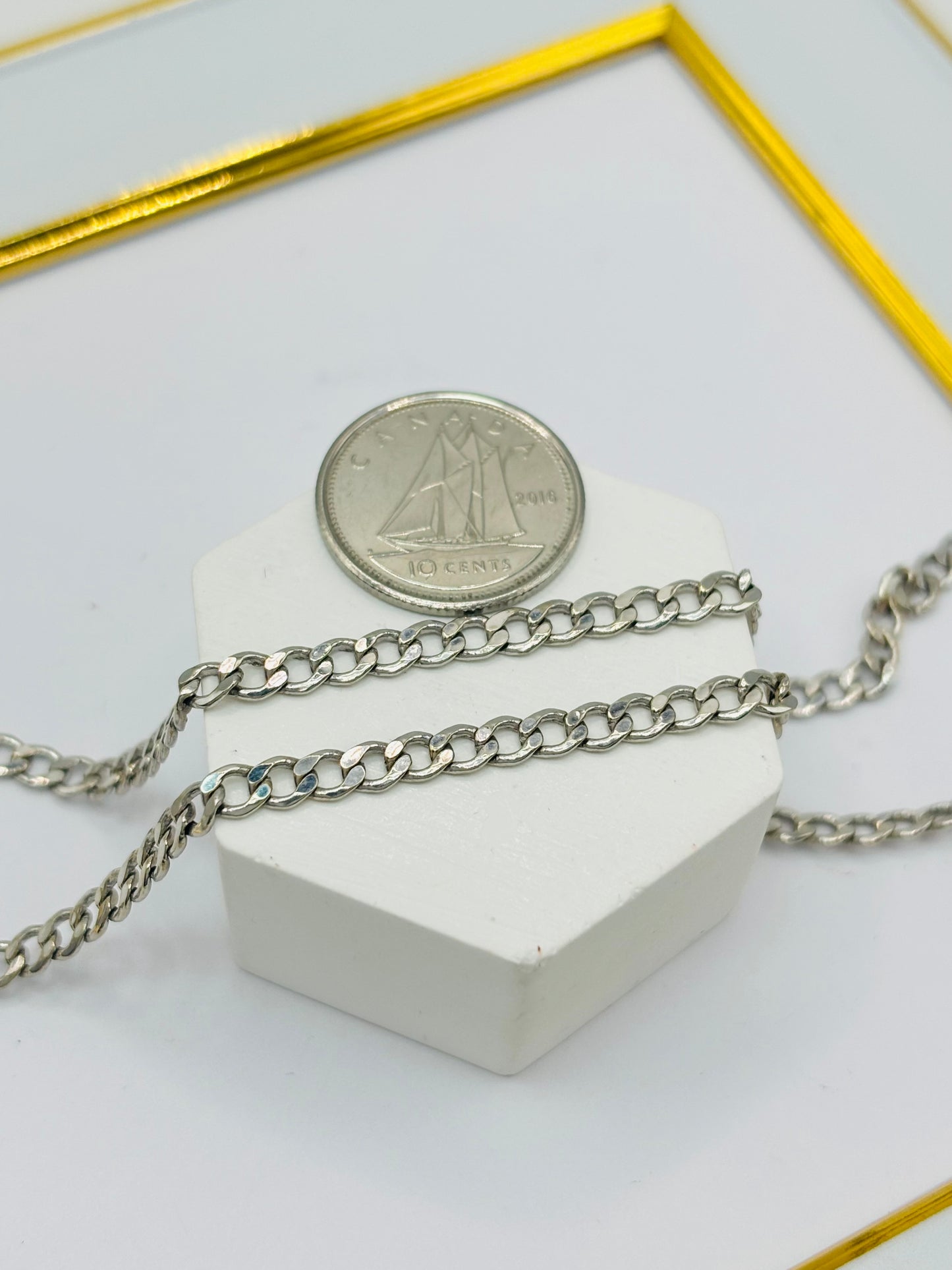 18K White Gold Chain