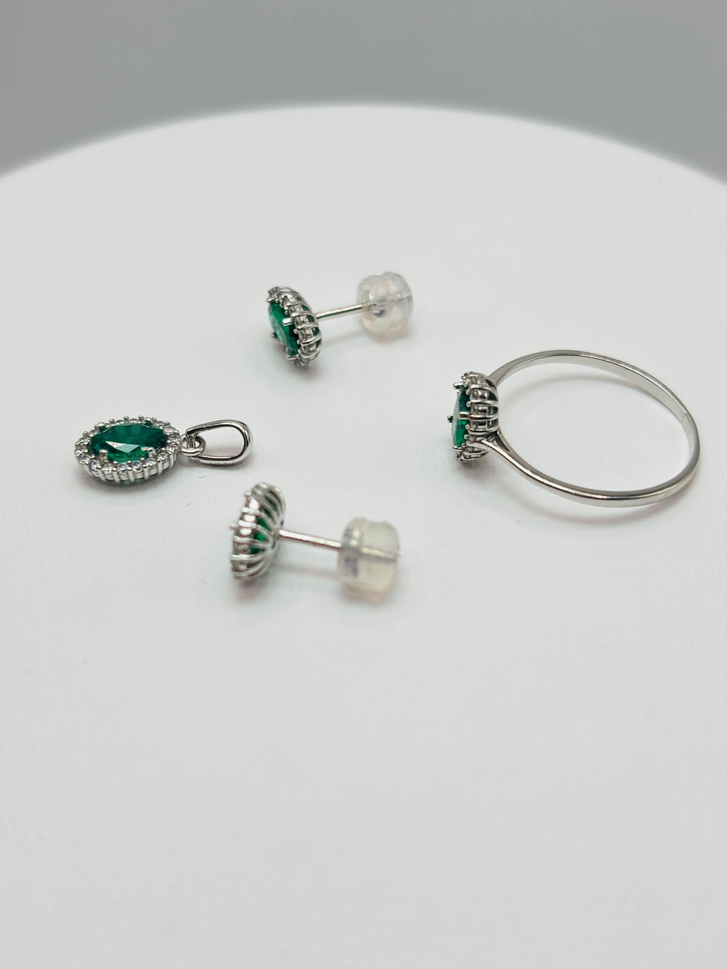 K18 Japan Earrings, Ring, and Pendant Zircon Green Stone Set