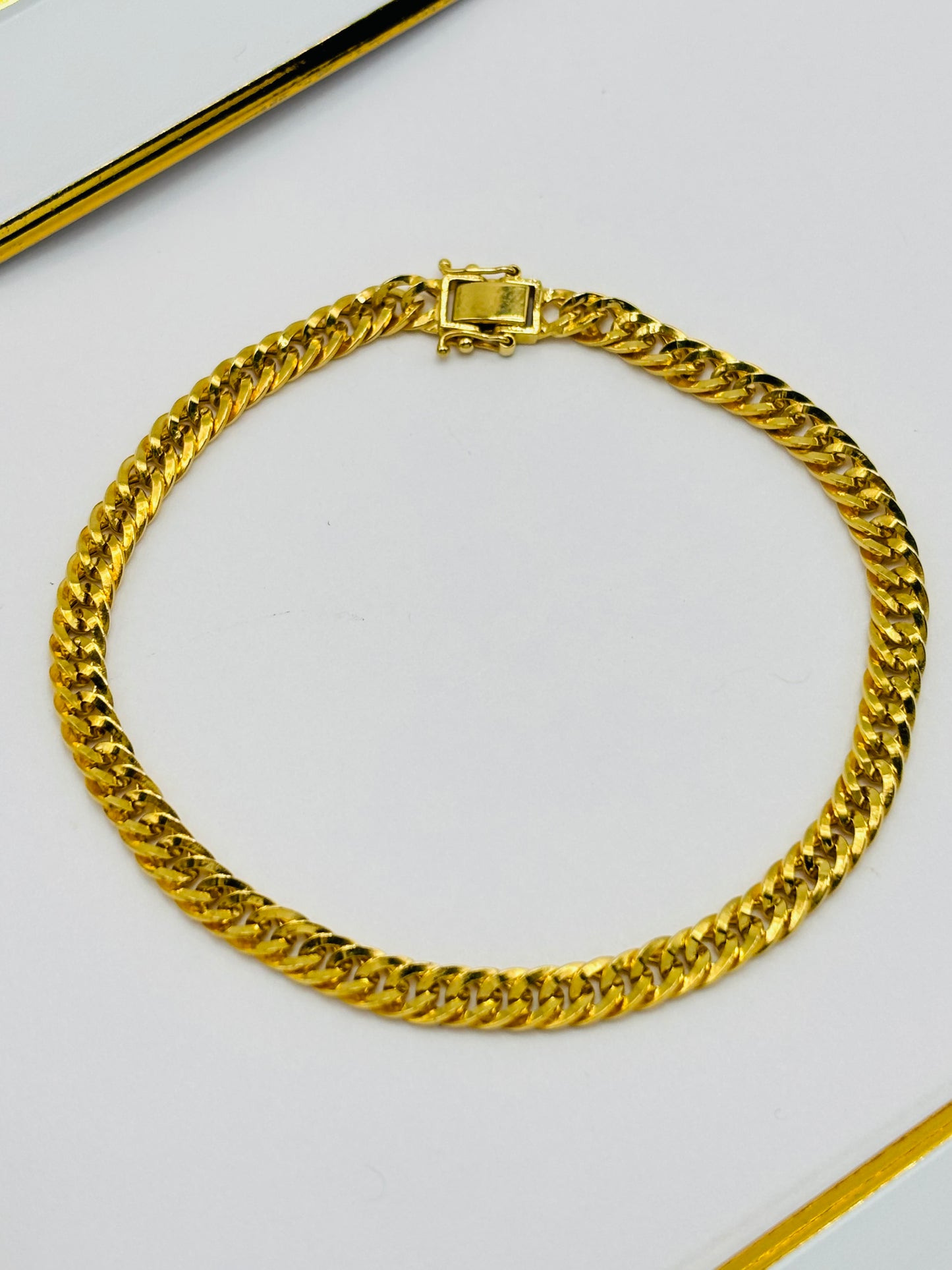 K18 Japan Gold Triple Lock 4.8 mm