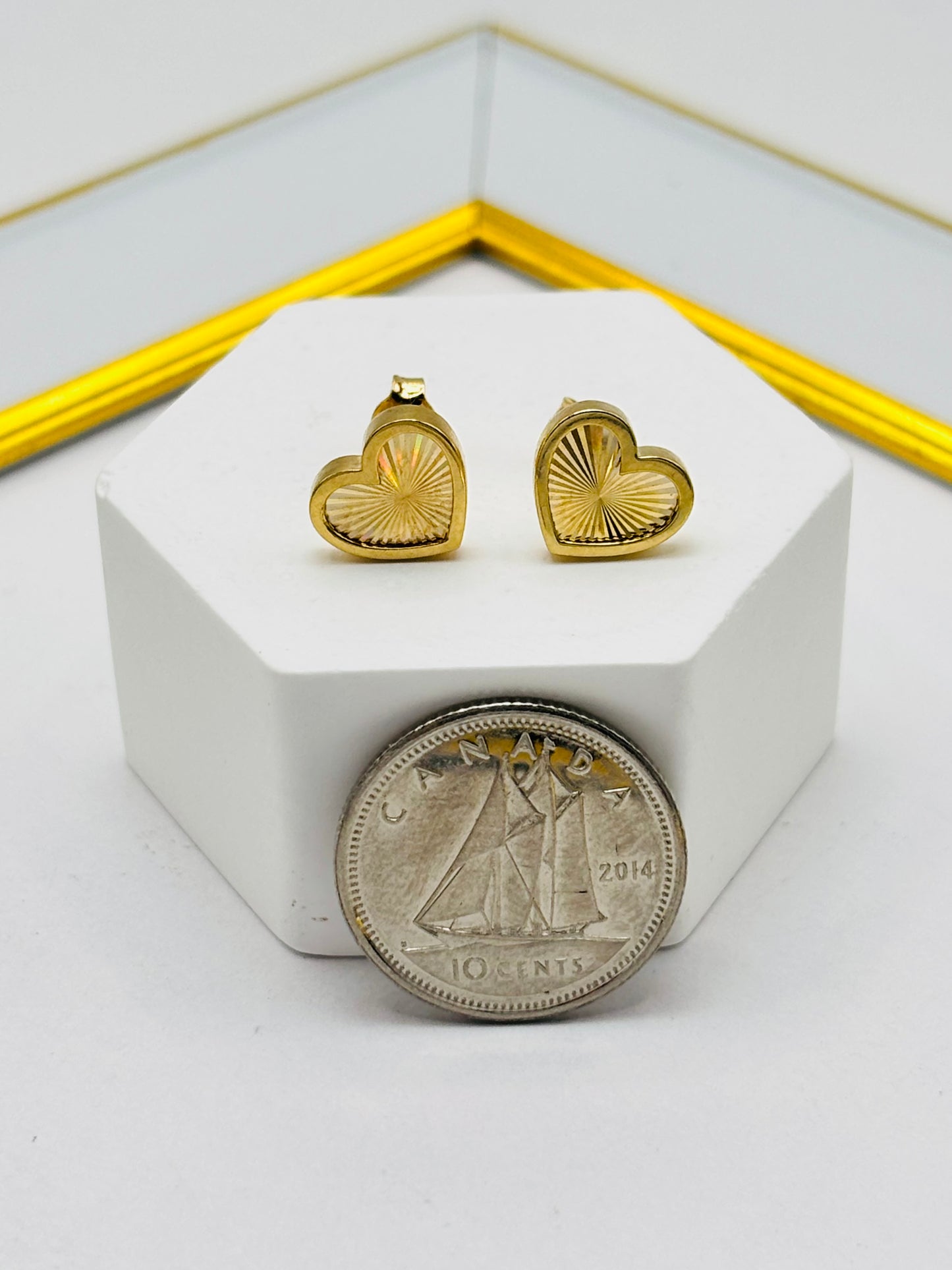 18K Gold Heart Earrings