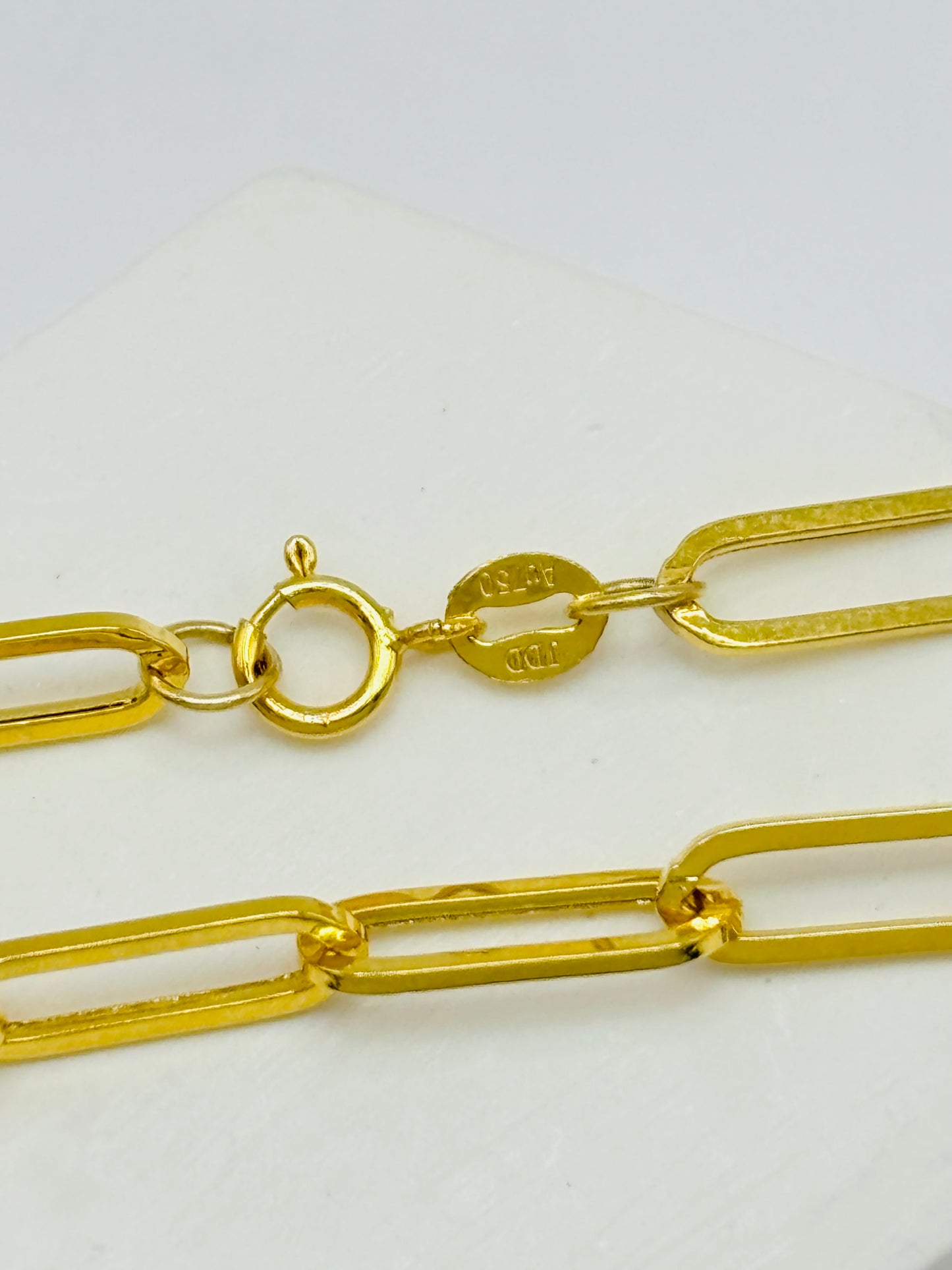 18K Gold Paperclip Interlock Necklace