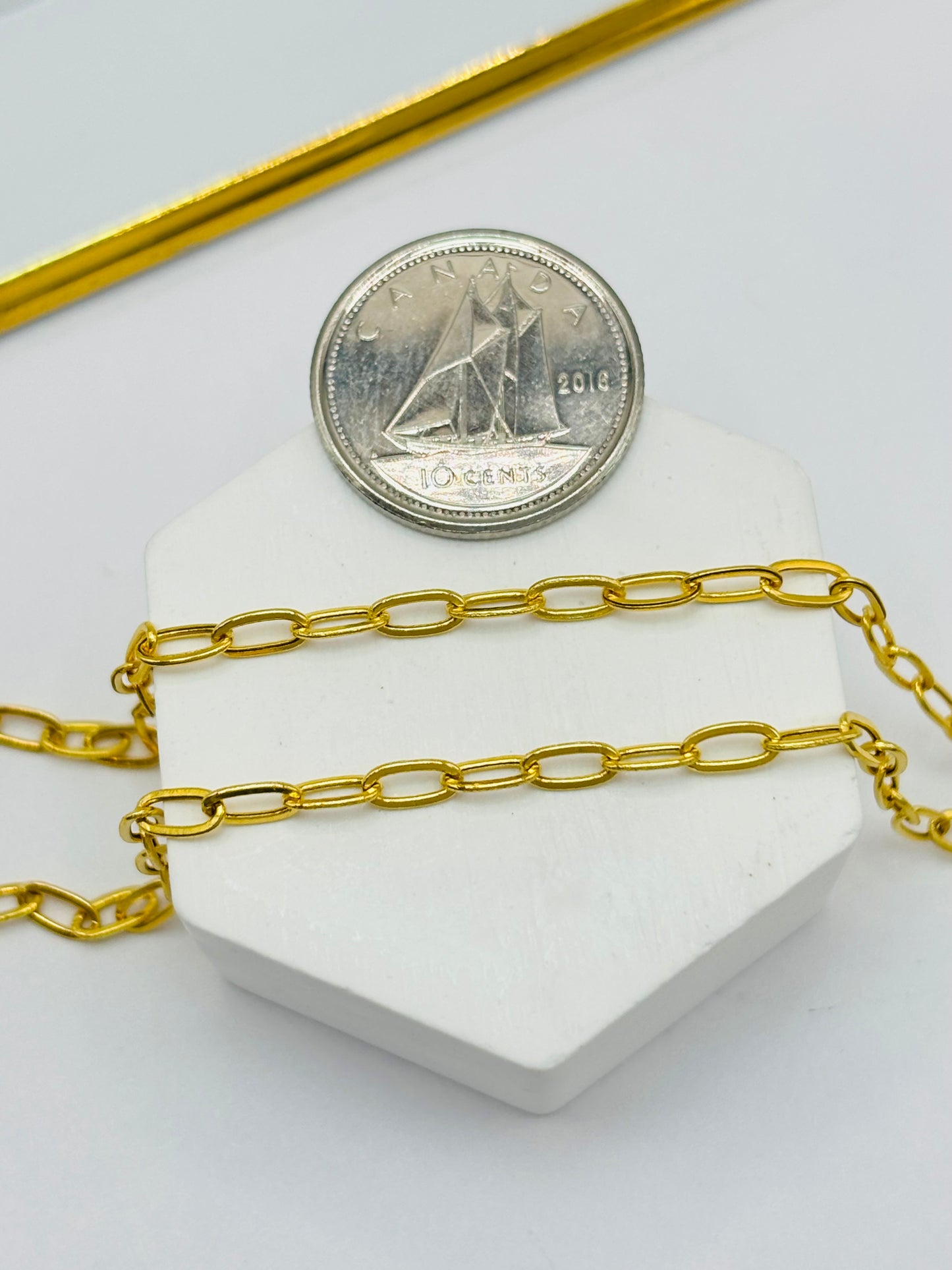 18K Gold Small Link Paperclip Interlock Necklace
