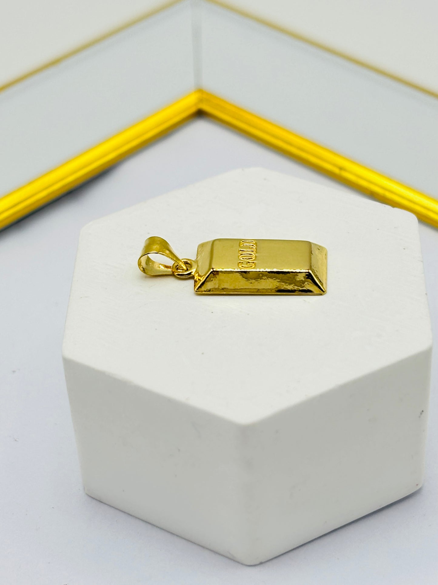 18K Gold Bar Pendant
