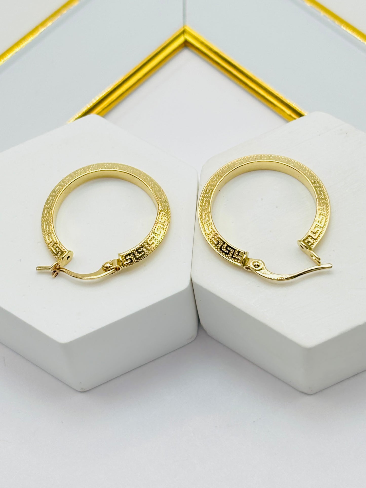 18K Gold F Loop Earrings