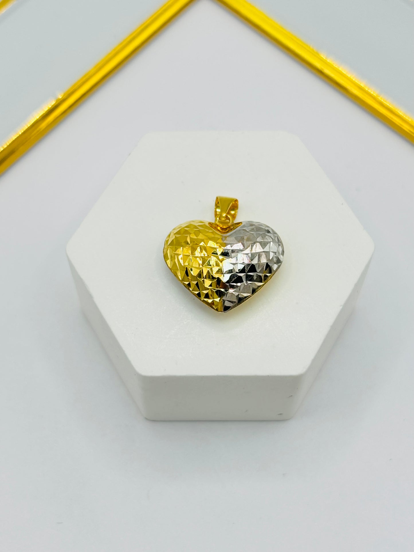 18K Gold Heart Diamond Cut Pendant