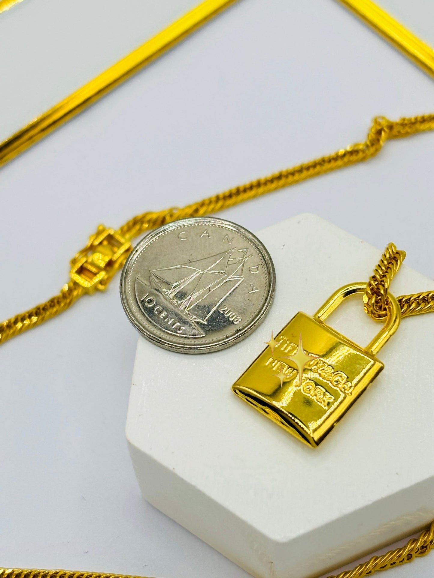 18K Gold Triple Lock Chain with Padlock Pendant Set