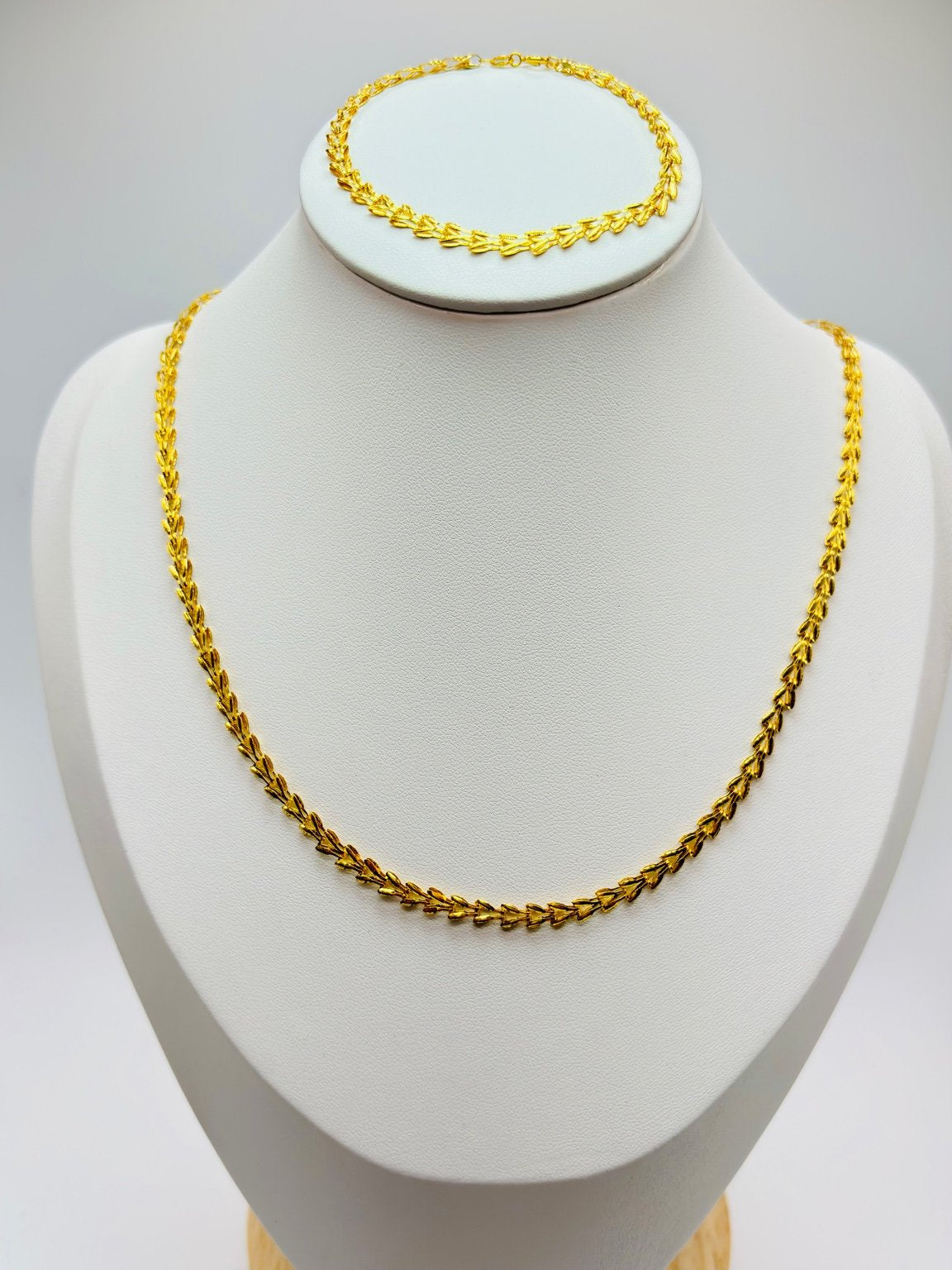 18K Gold Phoenix Chain and Bracelet Set