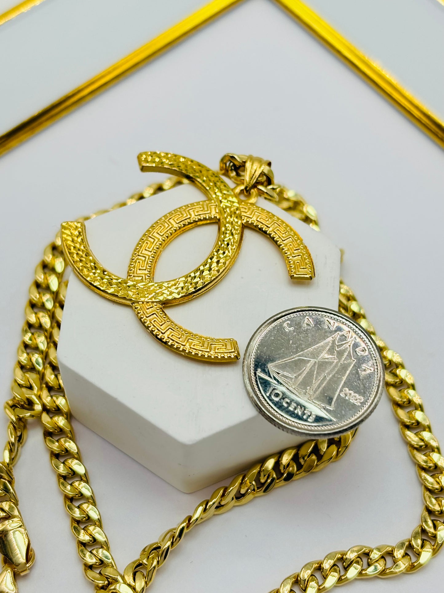18K Gold C Necklace