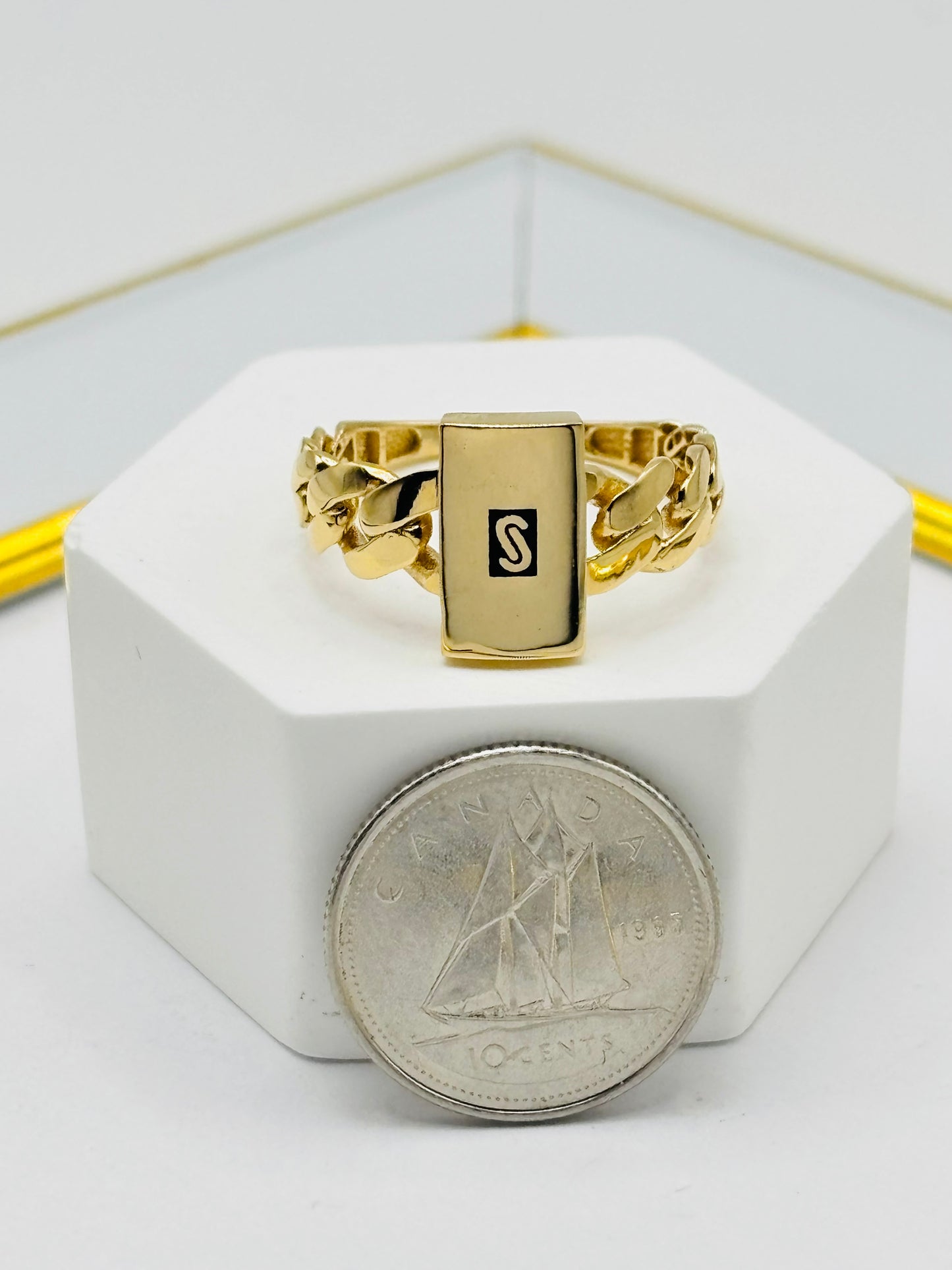 18K Gold Ring