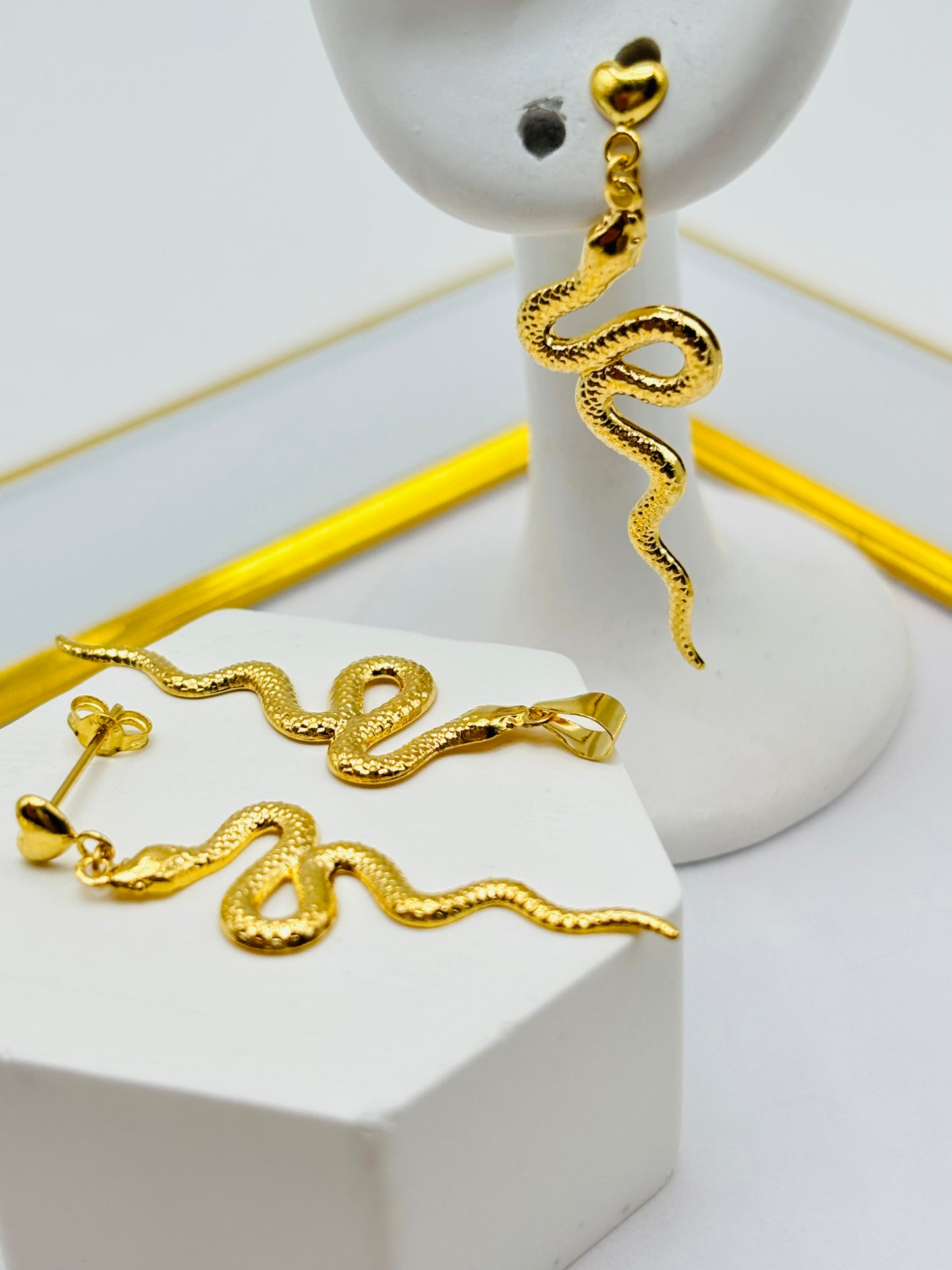 18K Gold Snake Earrings and Pendant Set