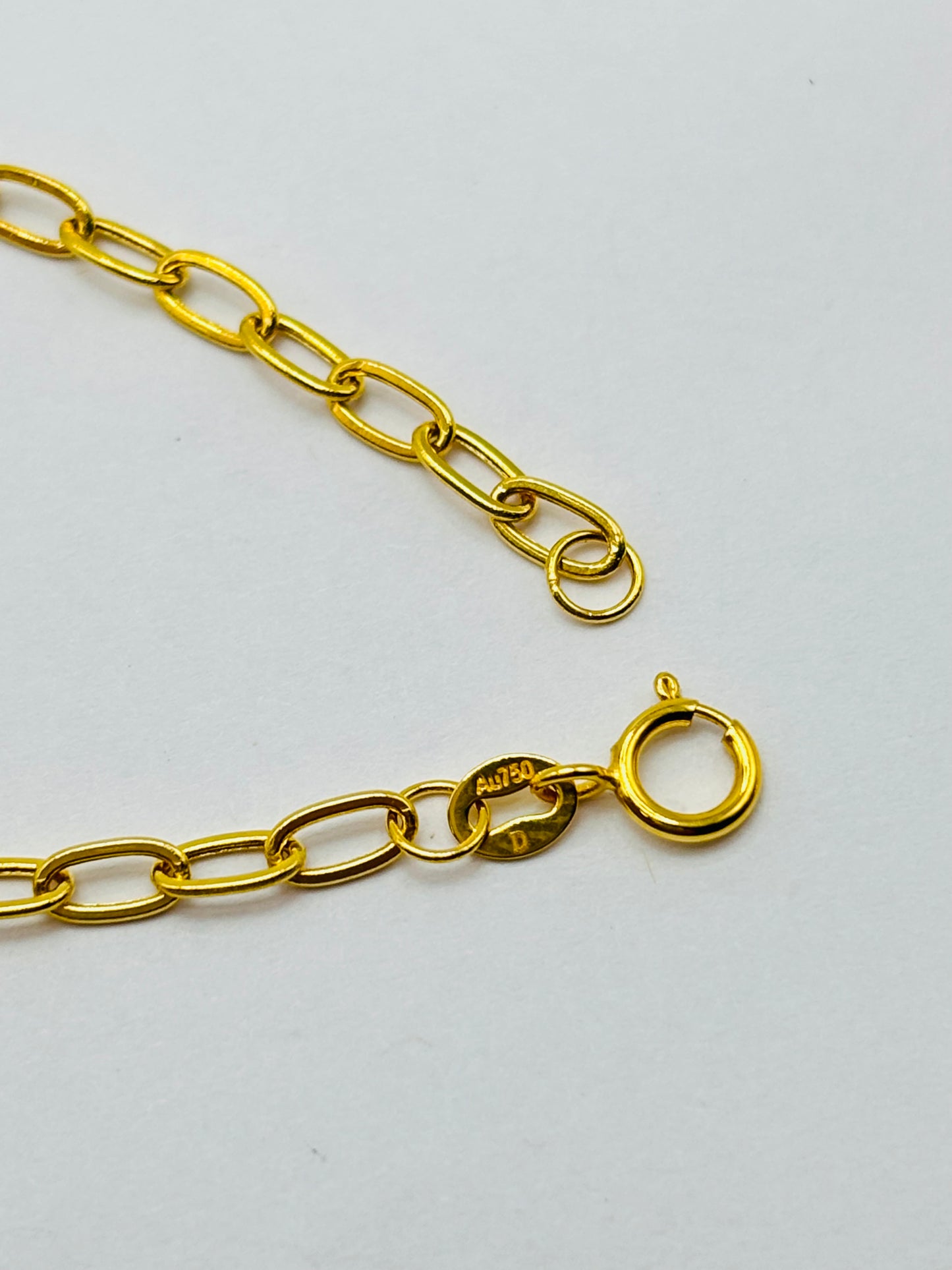 18K Gold Small Link Paperclip Bracelet