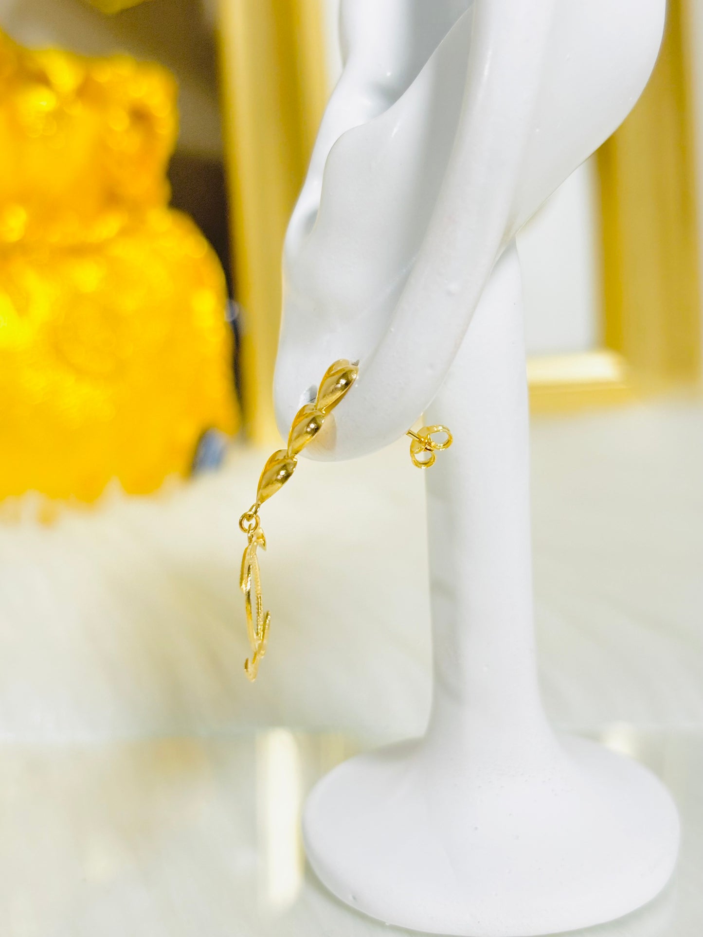 18K Gold Heart Dangling
