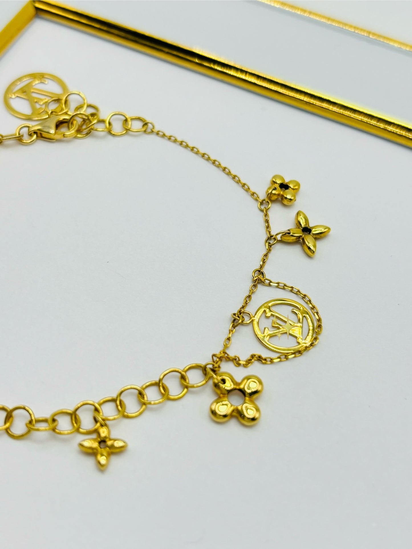 K18 Japan Gold Charm Bracelet