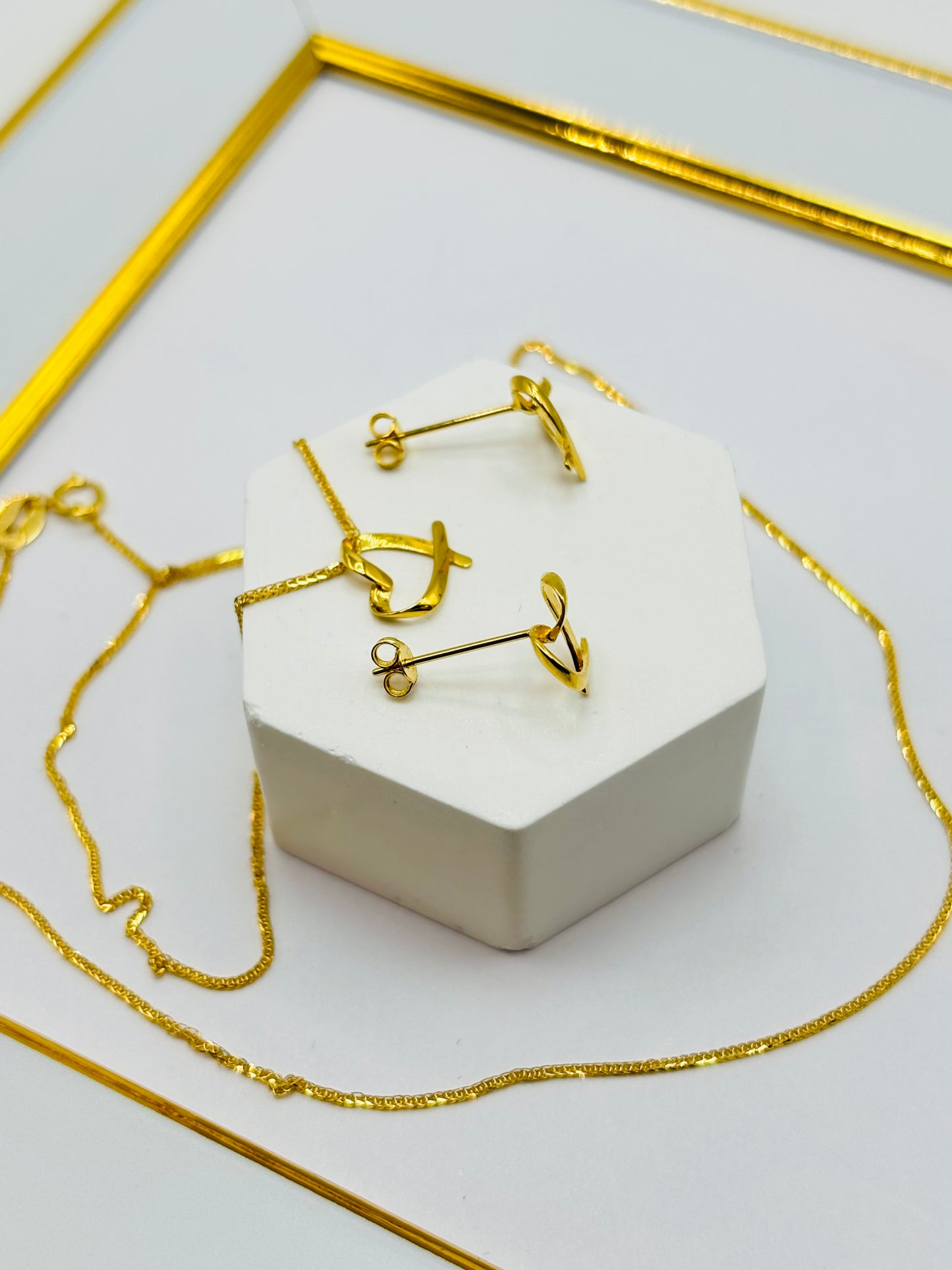 18K Gold Foxtail Chain Necklace with Heart Pendant and Earrings Set