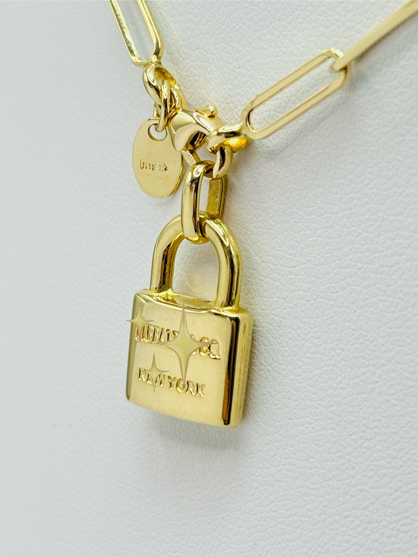 K18 Japan Gold Padlock Necklace