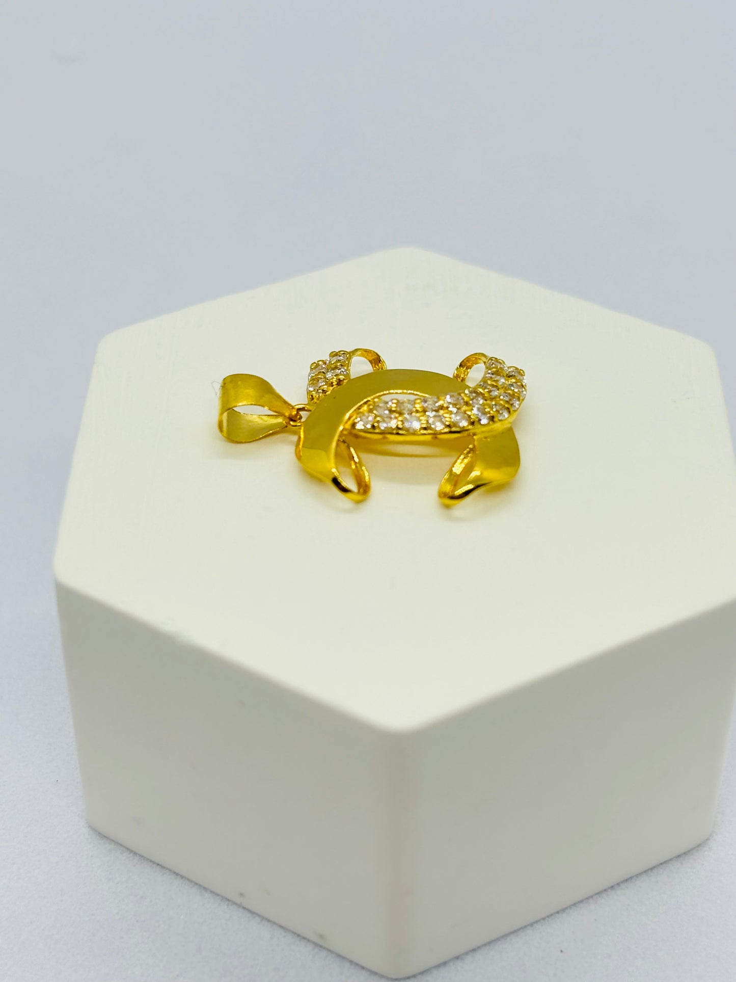 18K Gold Pendant