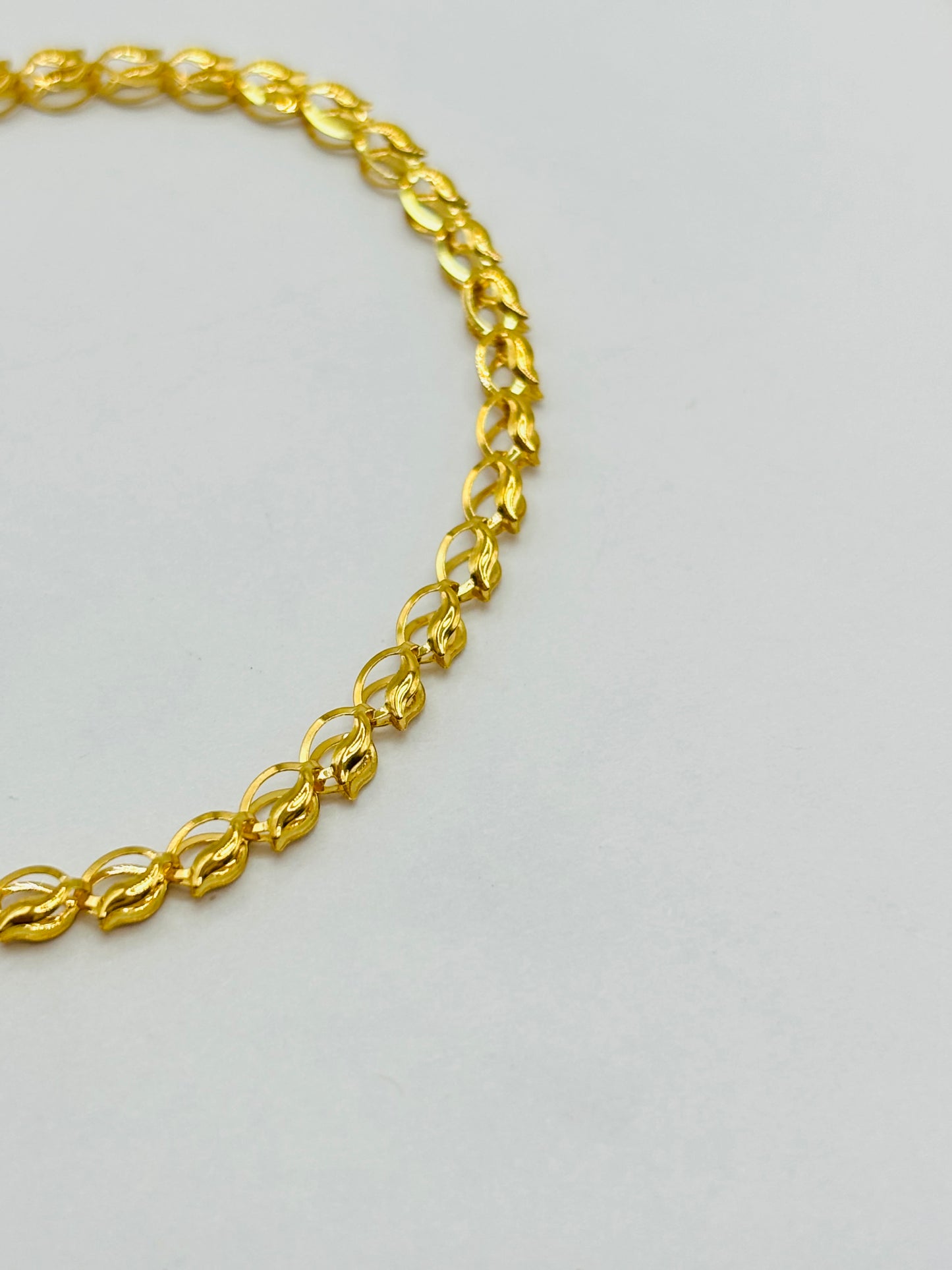 18K Gold Lotus Bracelet