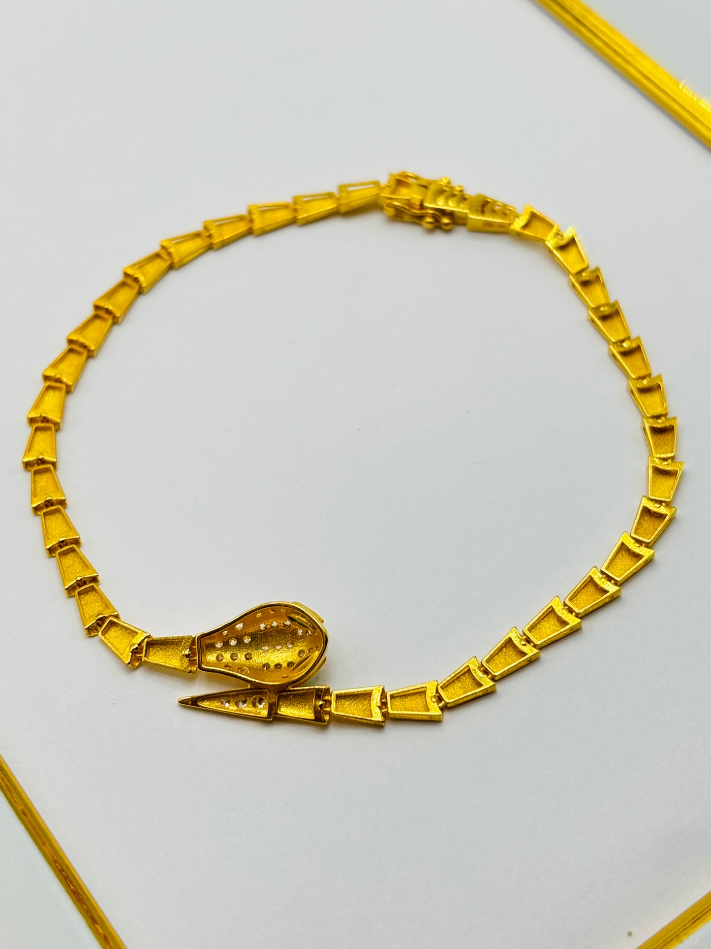 18K Gold Serpentine Triple Lock Bracelet