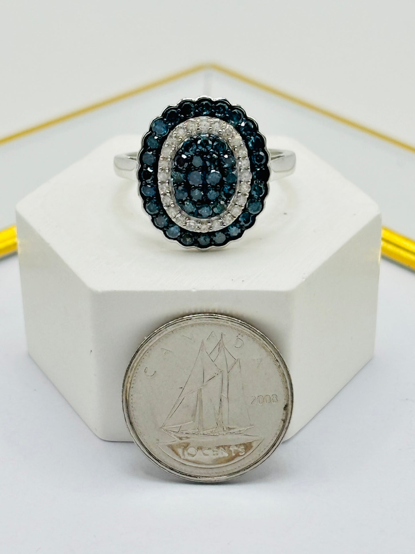 K18 Japan Gold Rare Blue and White Natural Diamond Ring 1.00 carat