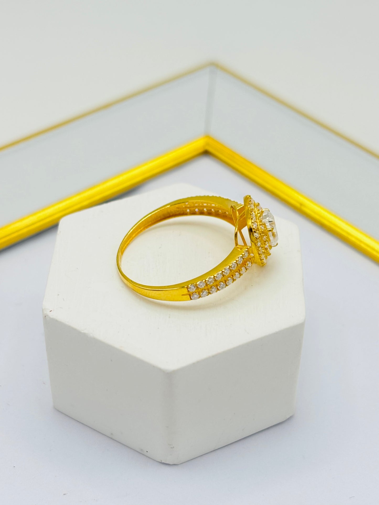 18K Gold Heart Moissanite Diamond Ring