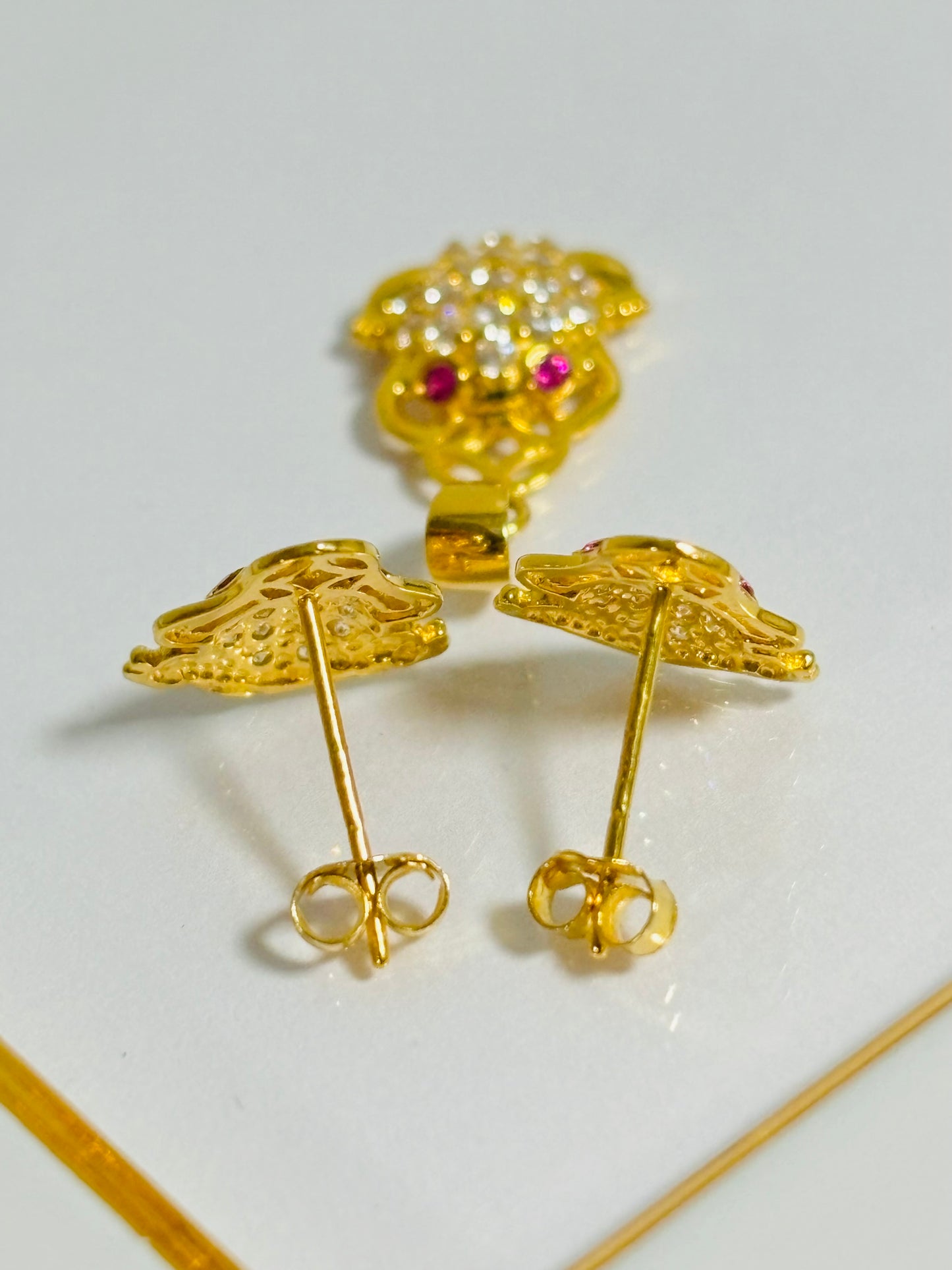 18K Gold Lucky Frog Earrings and Pendant Set