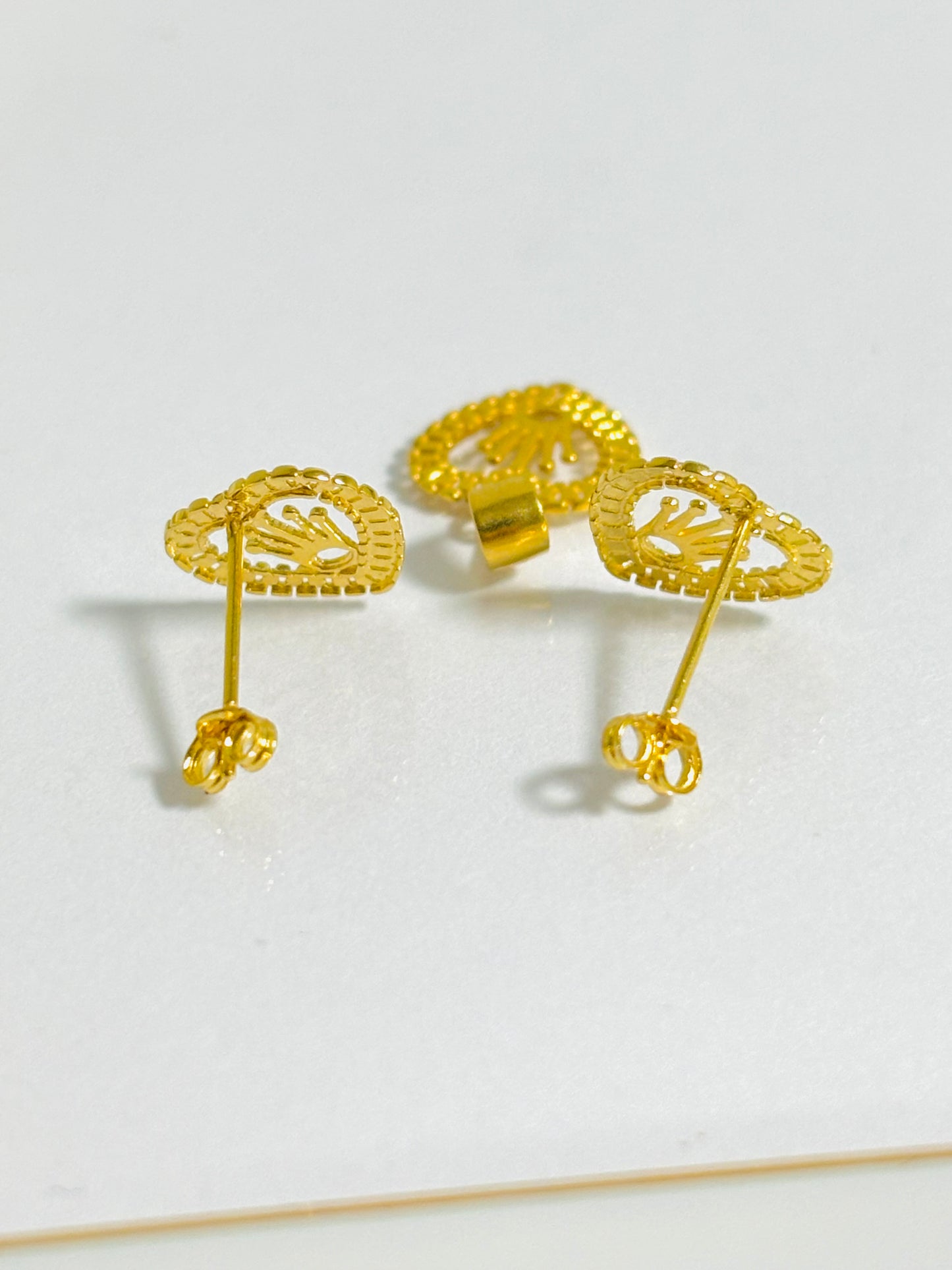 18K Gold Heart Crown Earrings and Pendant Set