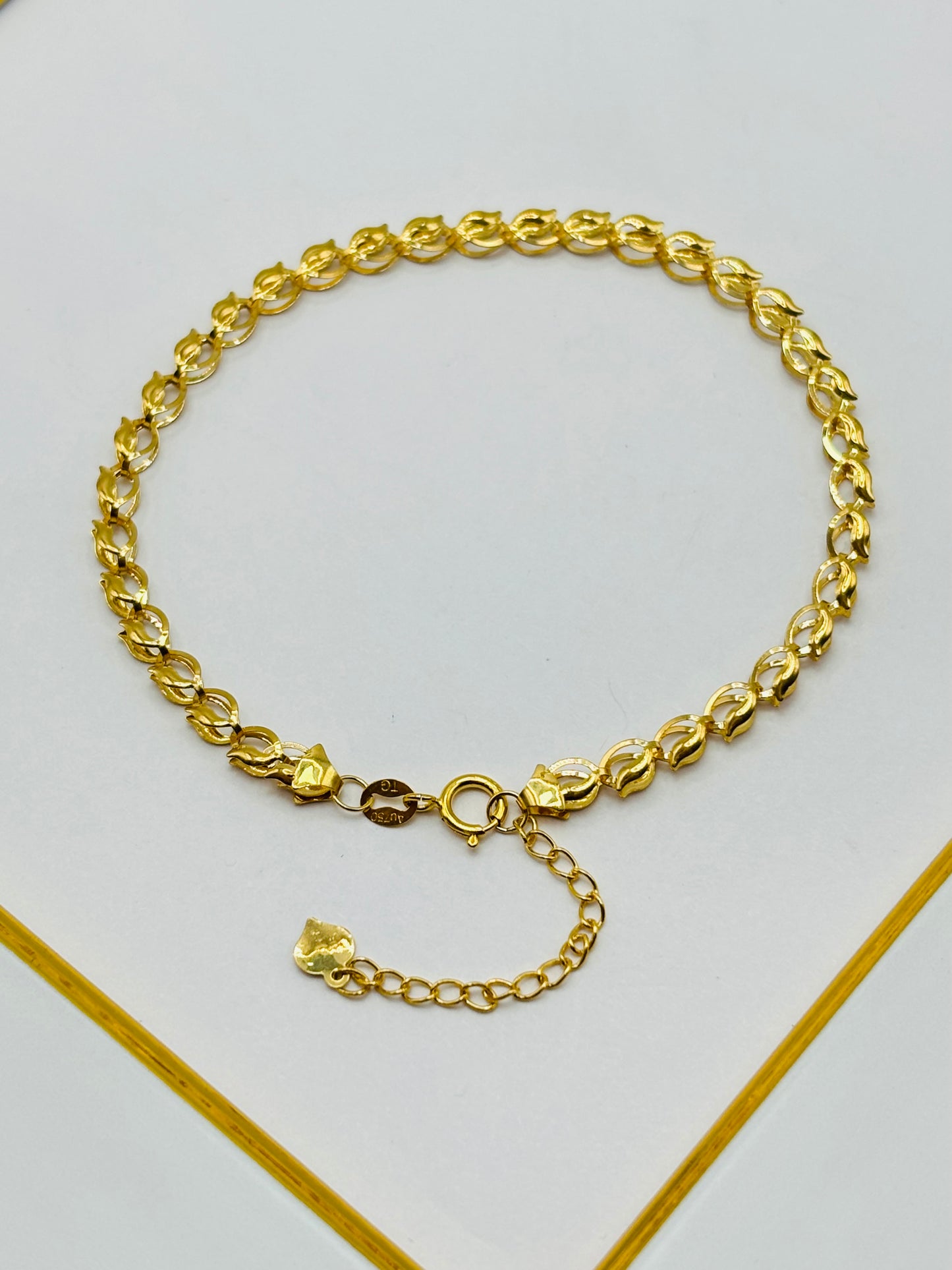 18K Gold Lotus Bracelet