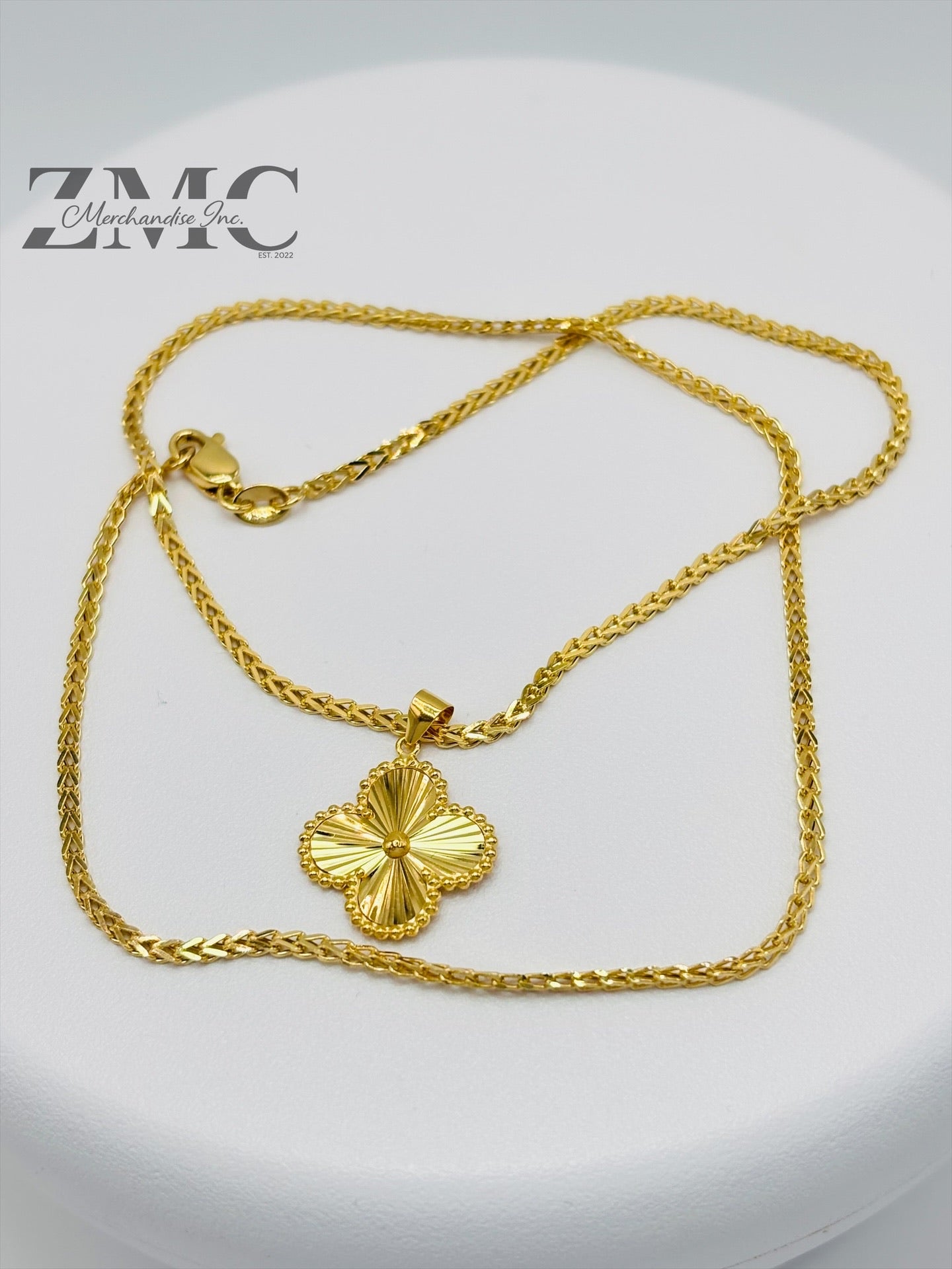 18K Gold Clover Necklace