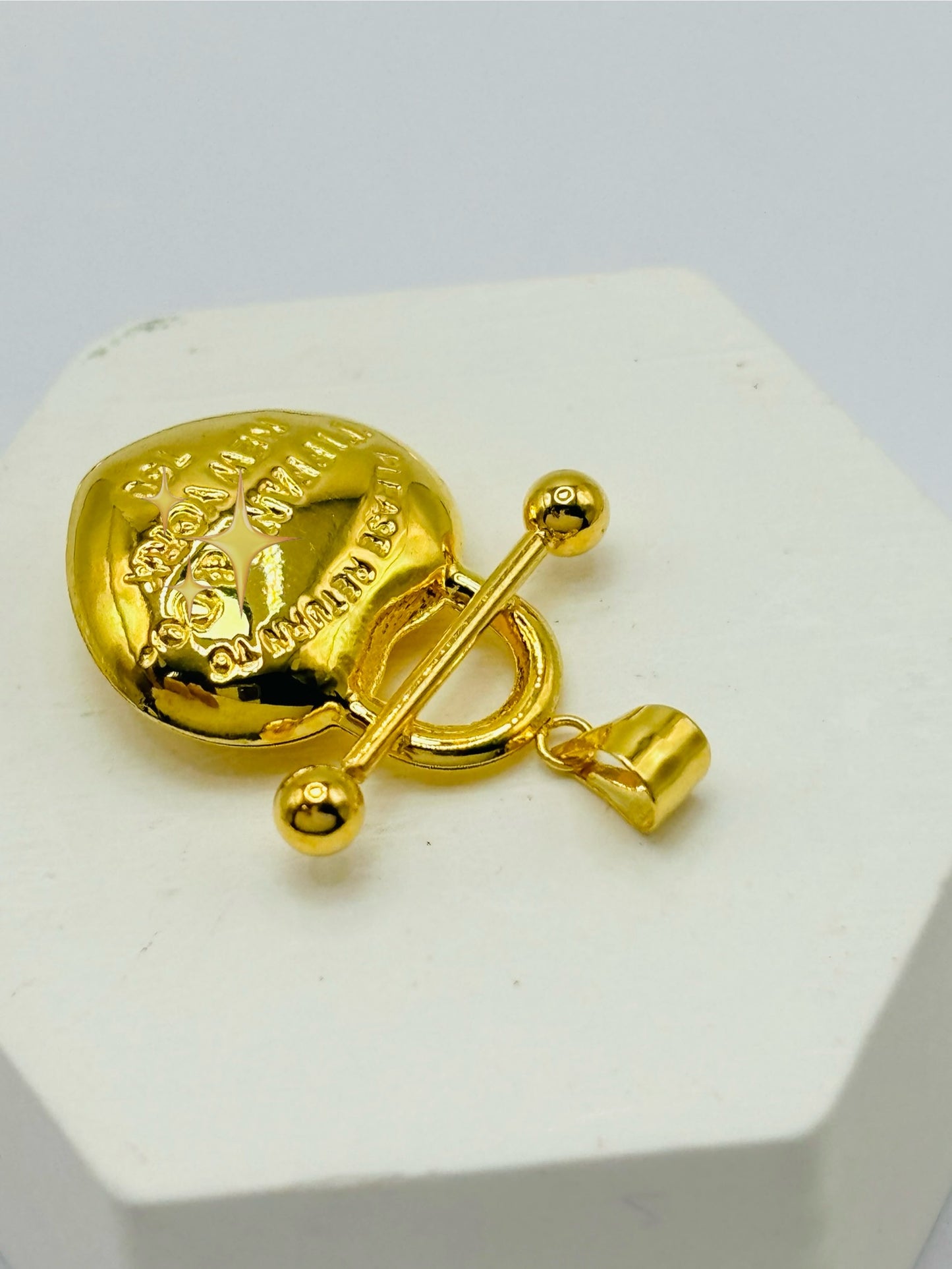 18K Gold Heart Pendant