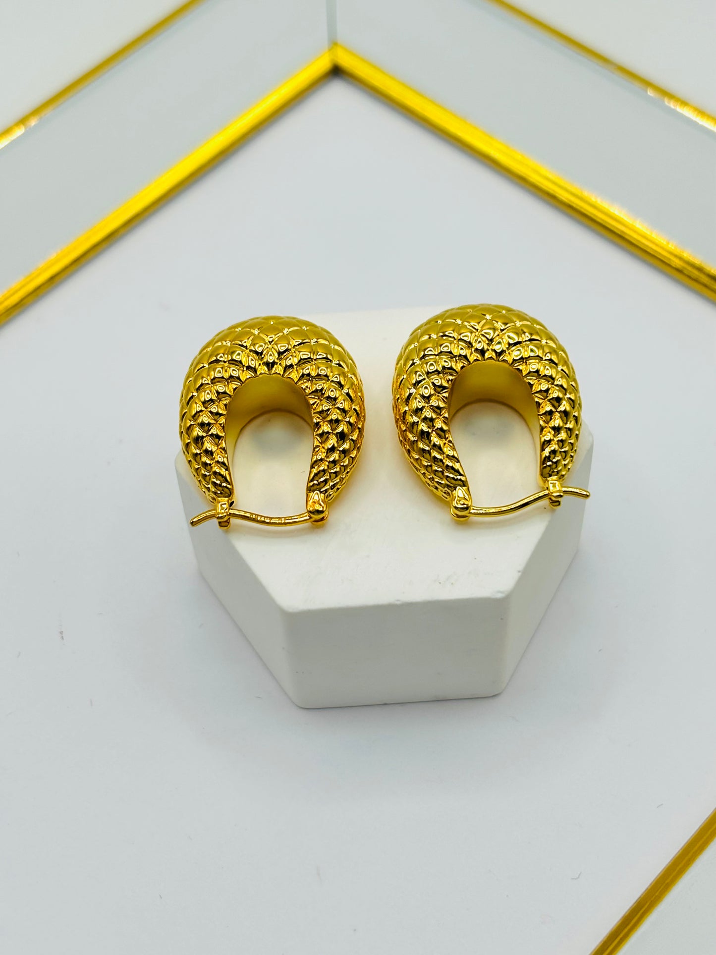 18K Gold Woven Pattern Loop Earrings (Electroform)