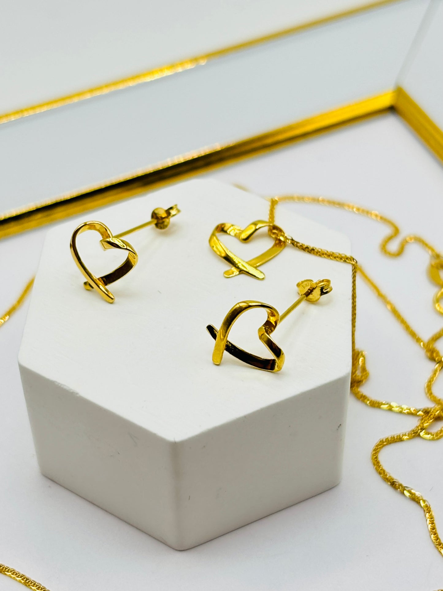 18K Gold Foxtail Chain Necklace with Heart Pendant and Earrings Set