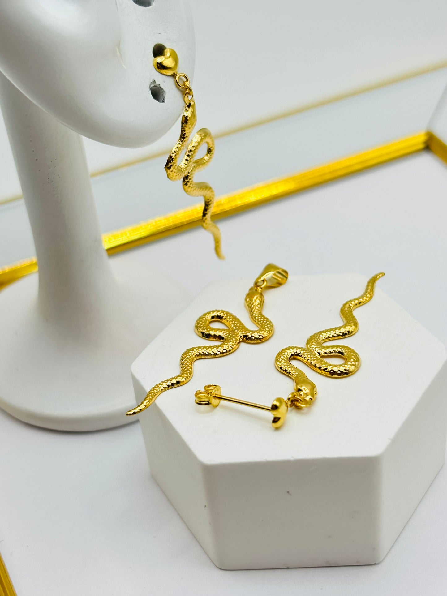 18K Gold Snake Earrings and Pendant Set