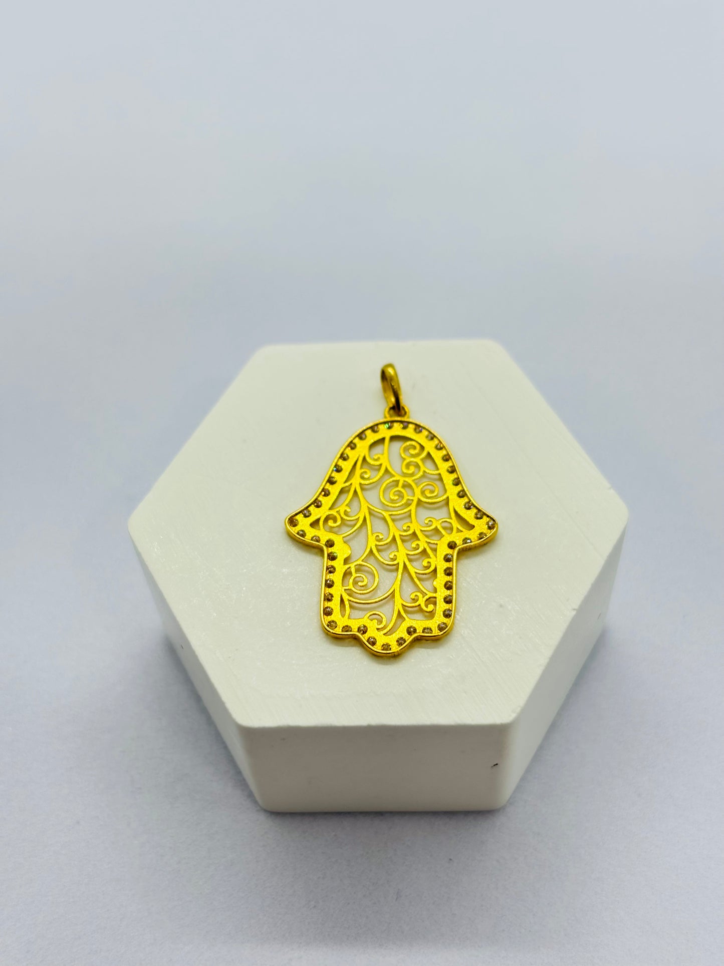 18K Gold Hamsa Moissanite Diamond Pendant