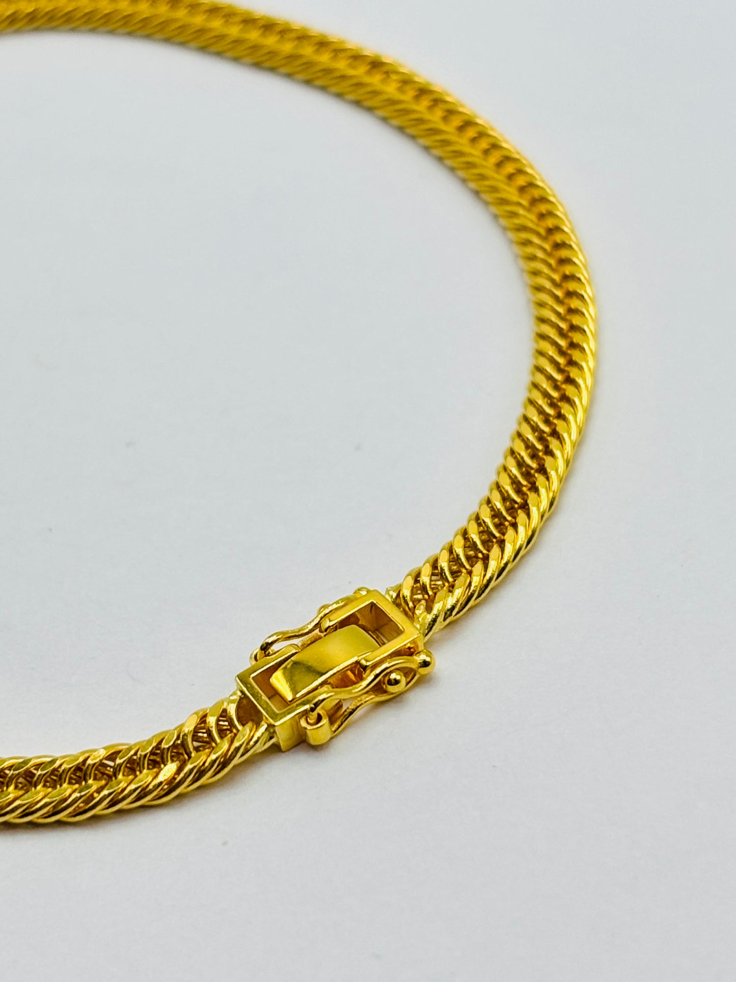 18K Gold Triple Lock Bracelet 3.5mm width