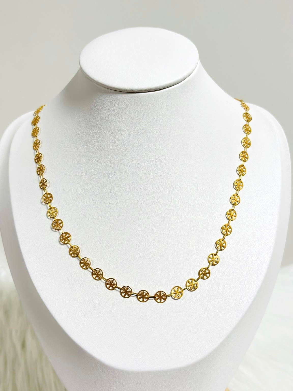 18K Gold Snow Flakes Necklace